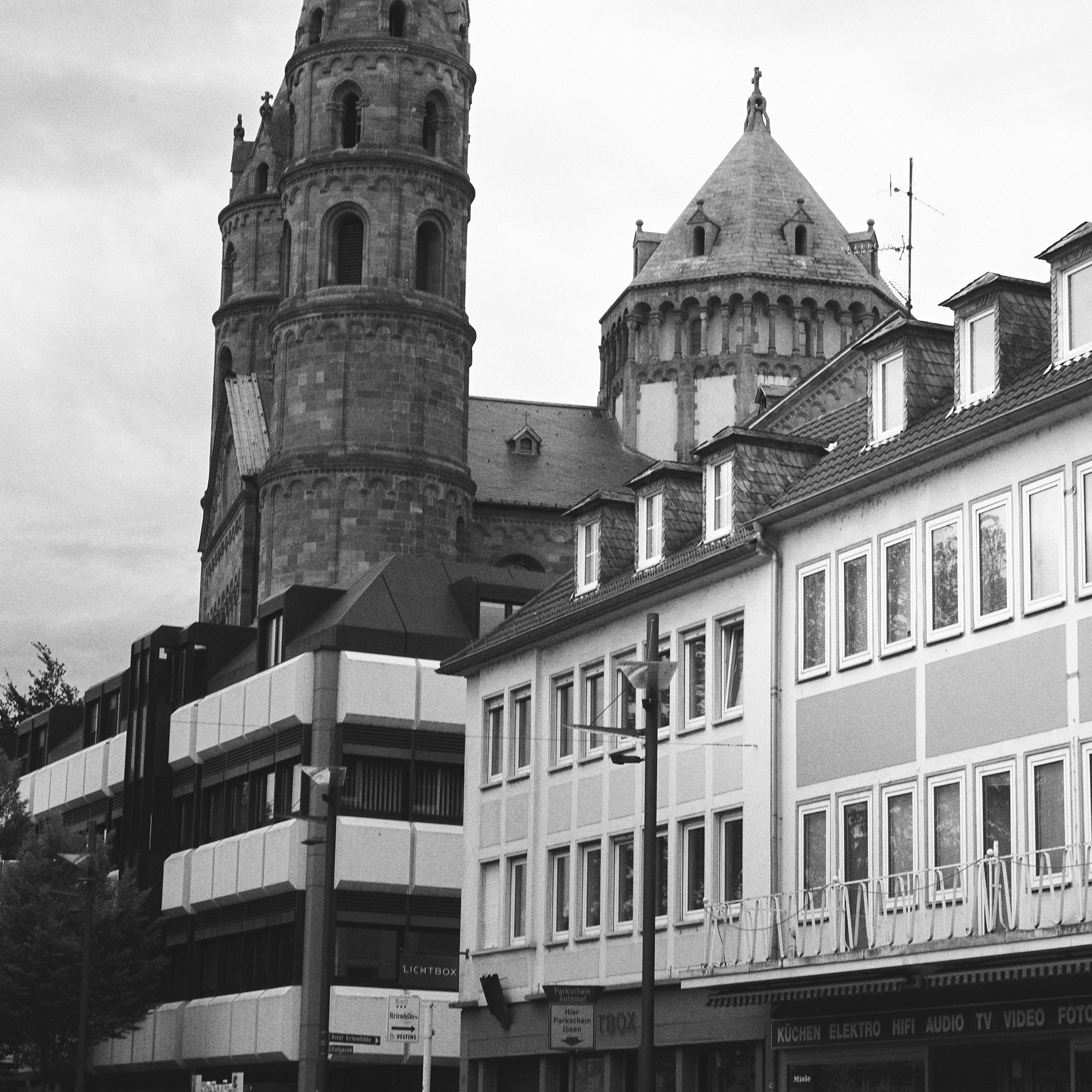 Worms (neu). Aleksandr Steinbrenner | Streetfotografie