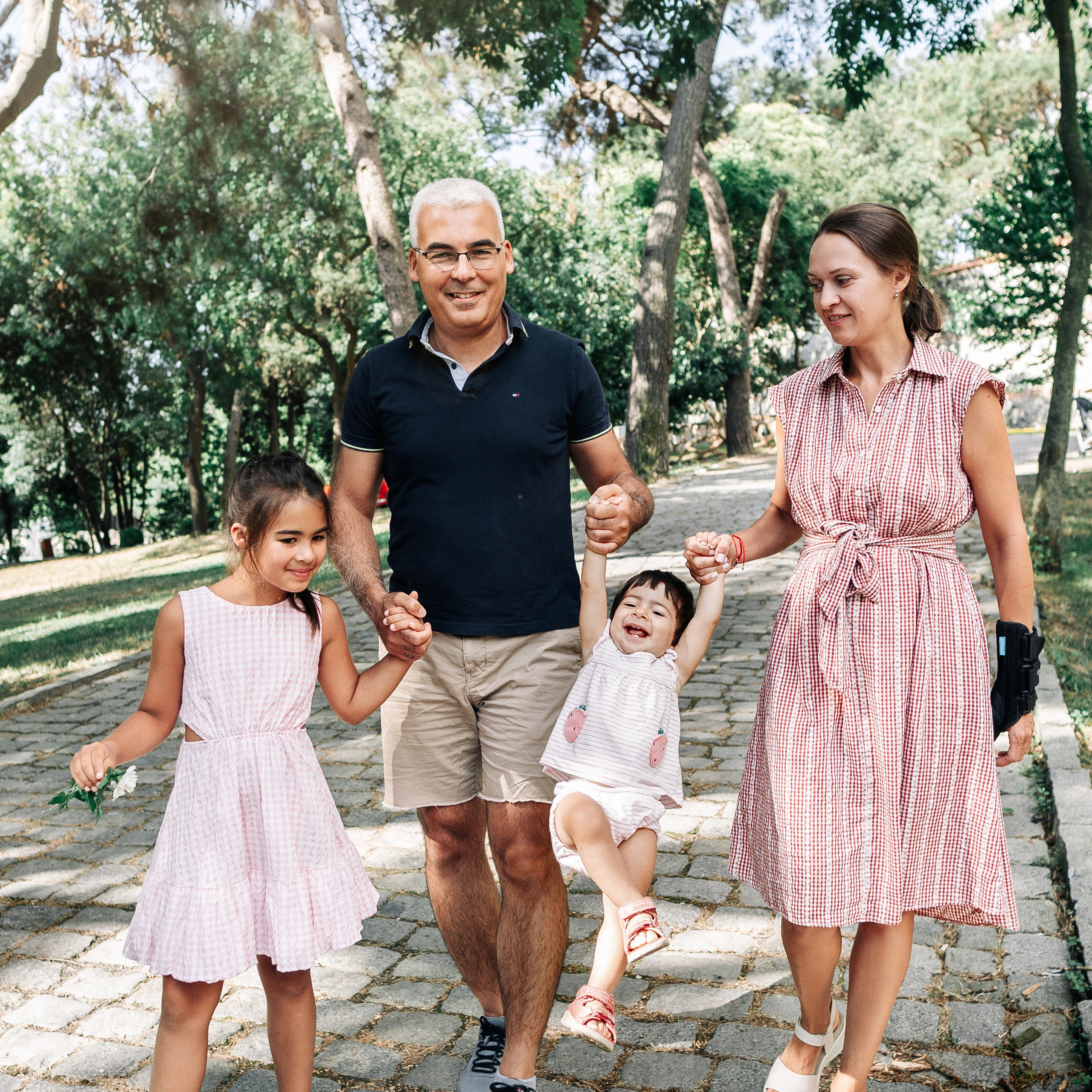 Фотосессия в Стамбуле. Фотограф в Стамбуле. Лайфстайл фотограф в Стамбуле Анатолий. Фотосессии на крышах с чайками