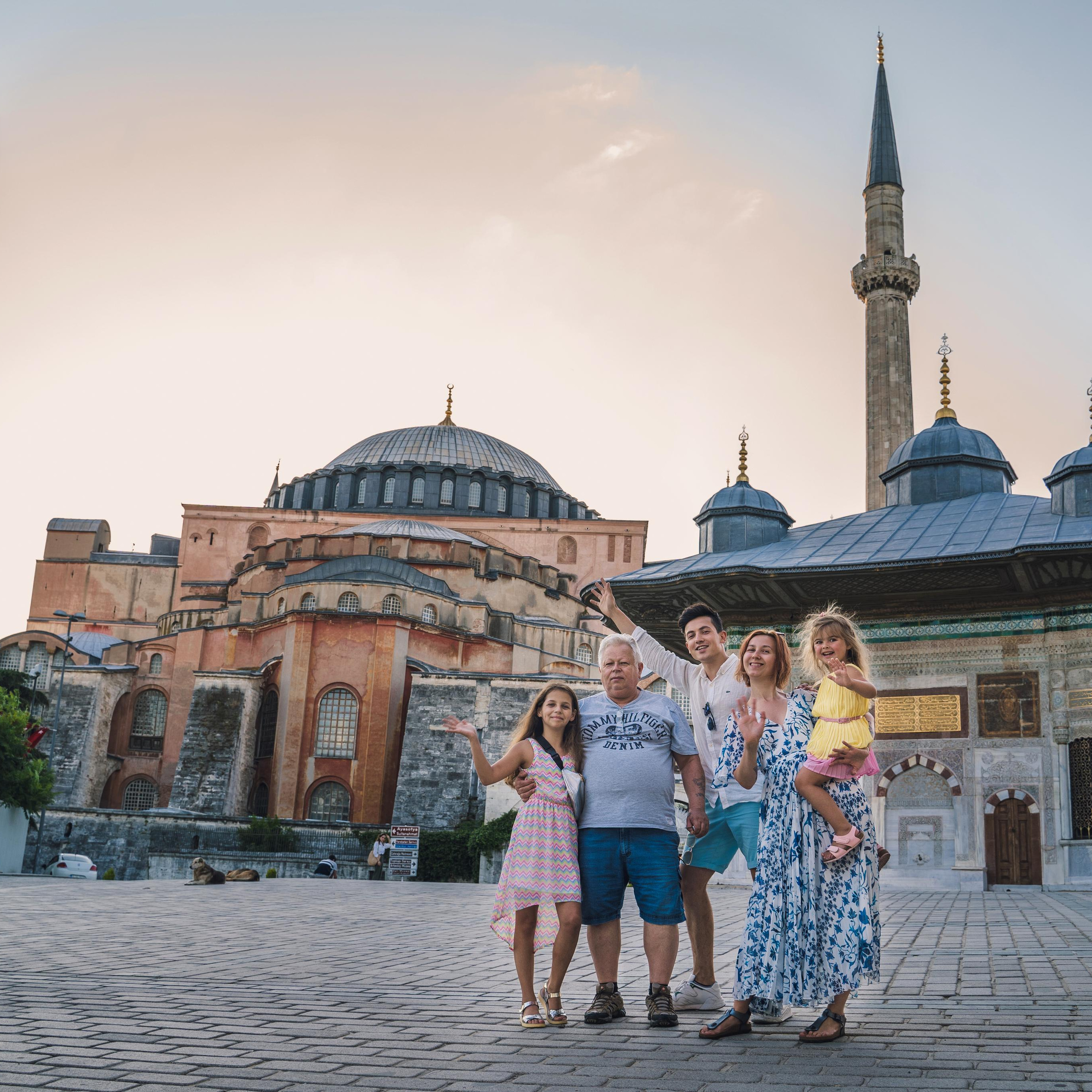Фотосессия в Стамбуле. Фотограф в Стамбуле. Лайфстайл фотограф в Стамбуле Анатолий. Фотосессии на крышах с чайками