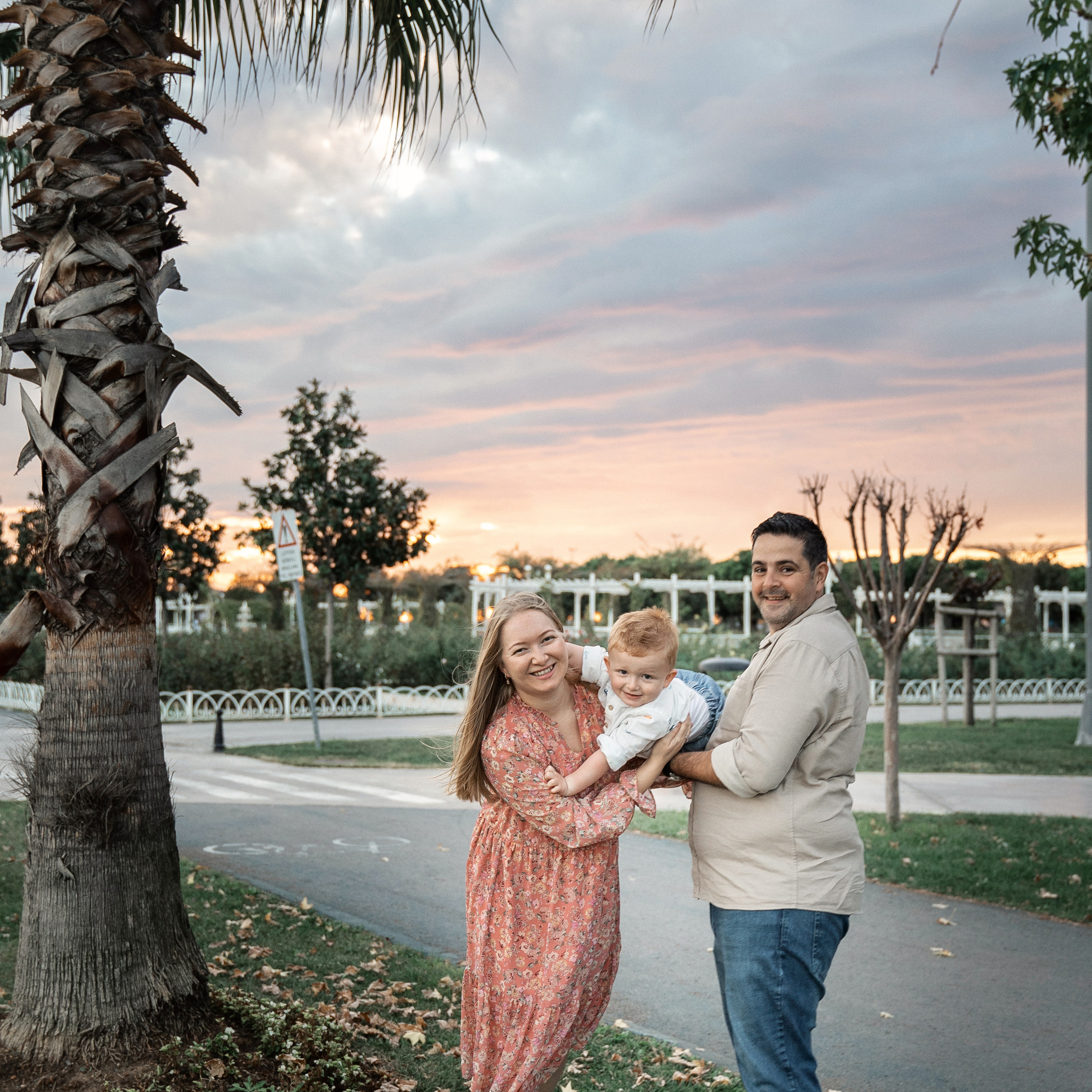 Фотосессия в Стамбуле. Фотограф в Стамбуле. Лайфстайл фотограф в Стамбуле Анатолий. Фотосессии на крышах с чайками