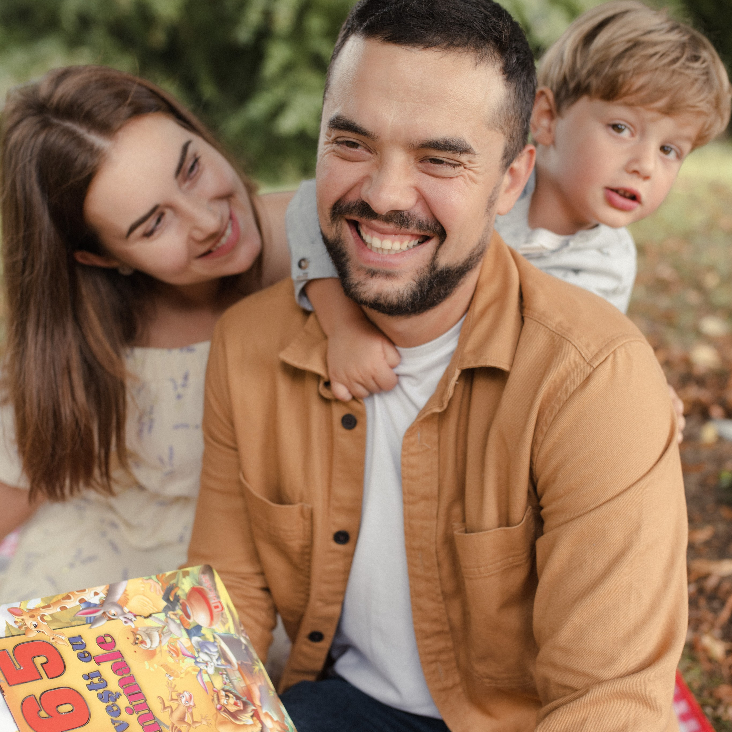 Family picnic photoshoot
