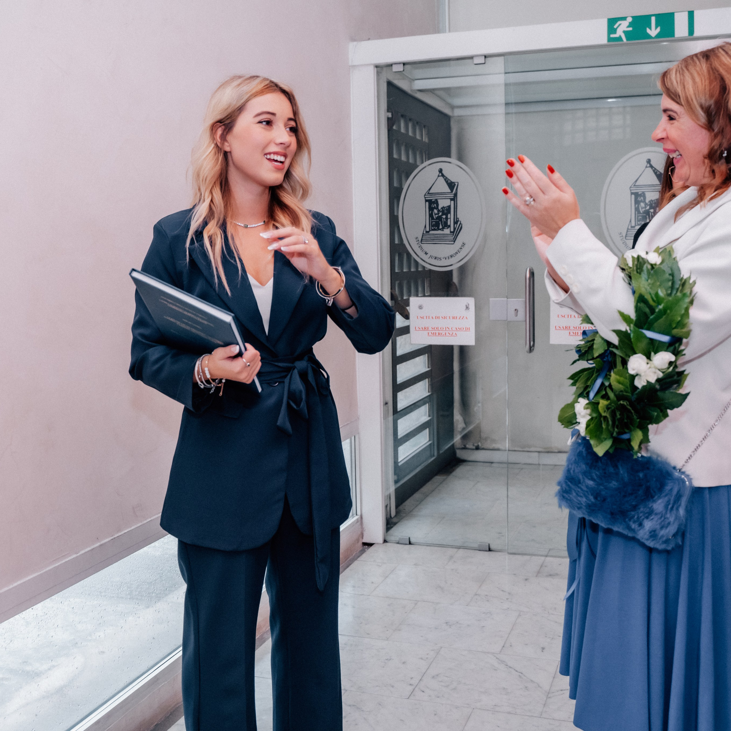 Auguri Dottoressa Bichis!. Luximagepro.com