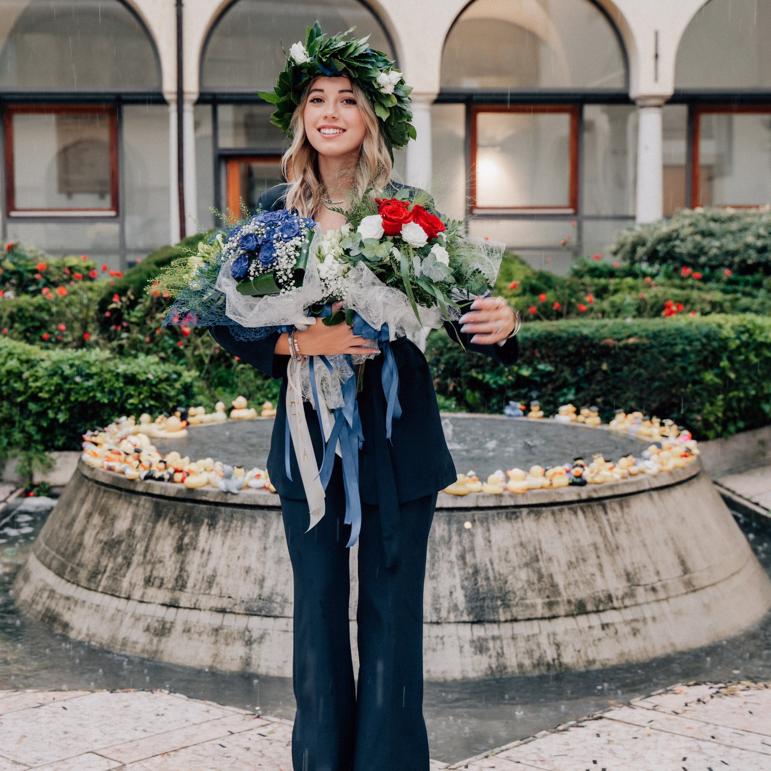 Auguri Dottoressa Bichis!. Luximagepro.com