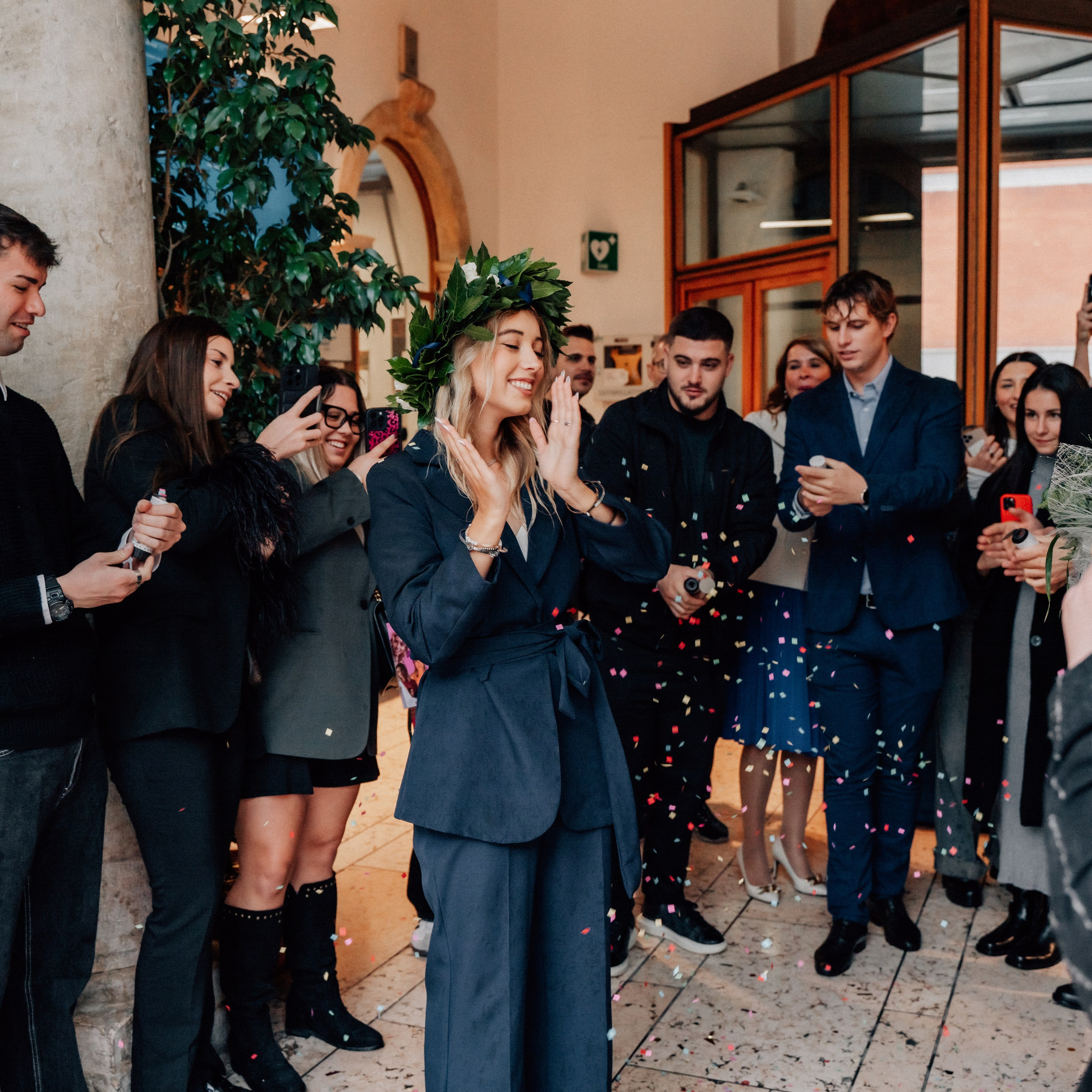 Auguri Dottoressa Bichis!. Luximagepro.com