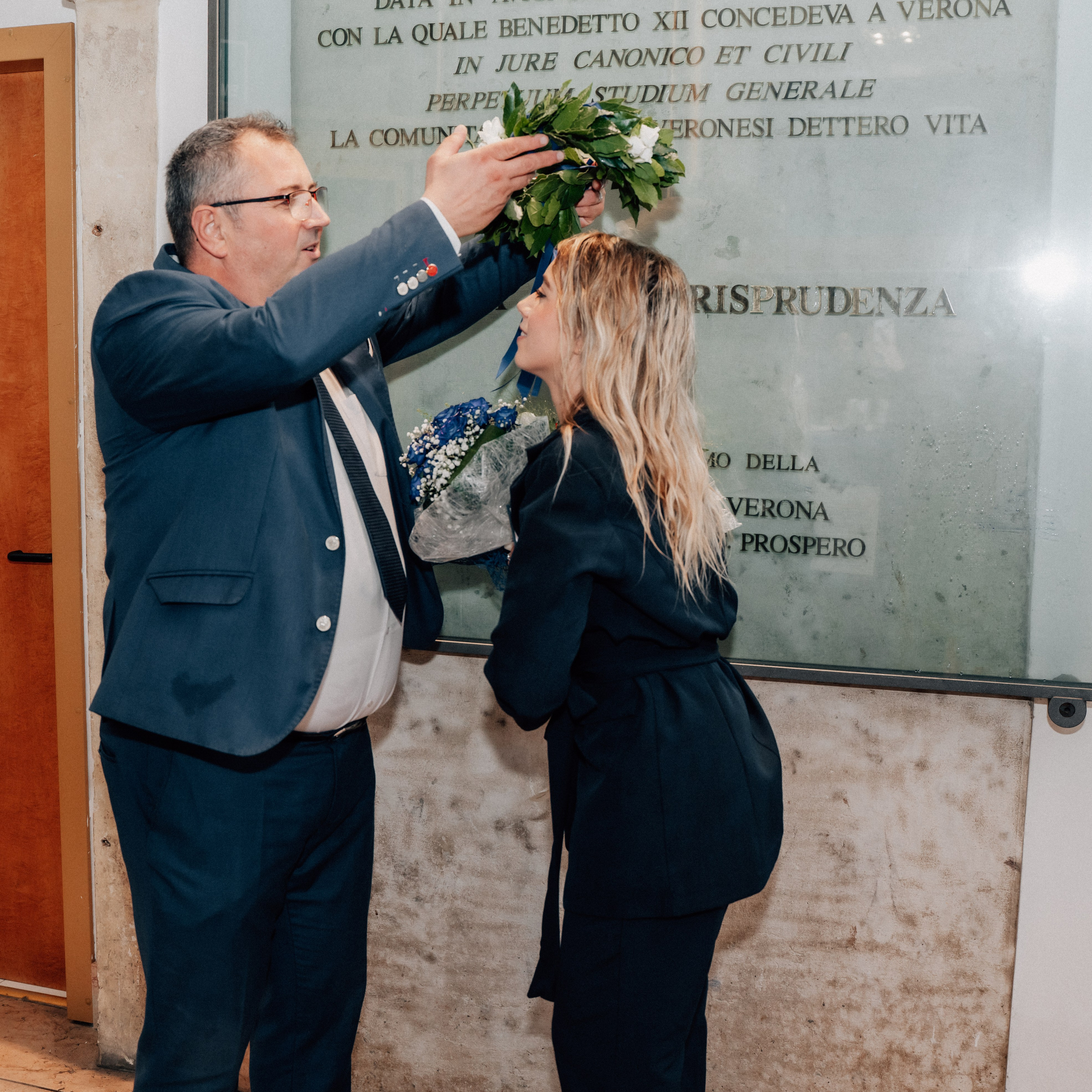 Auguri Dottoressa Bichis!. Luximagepro.com