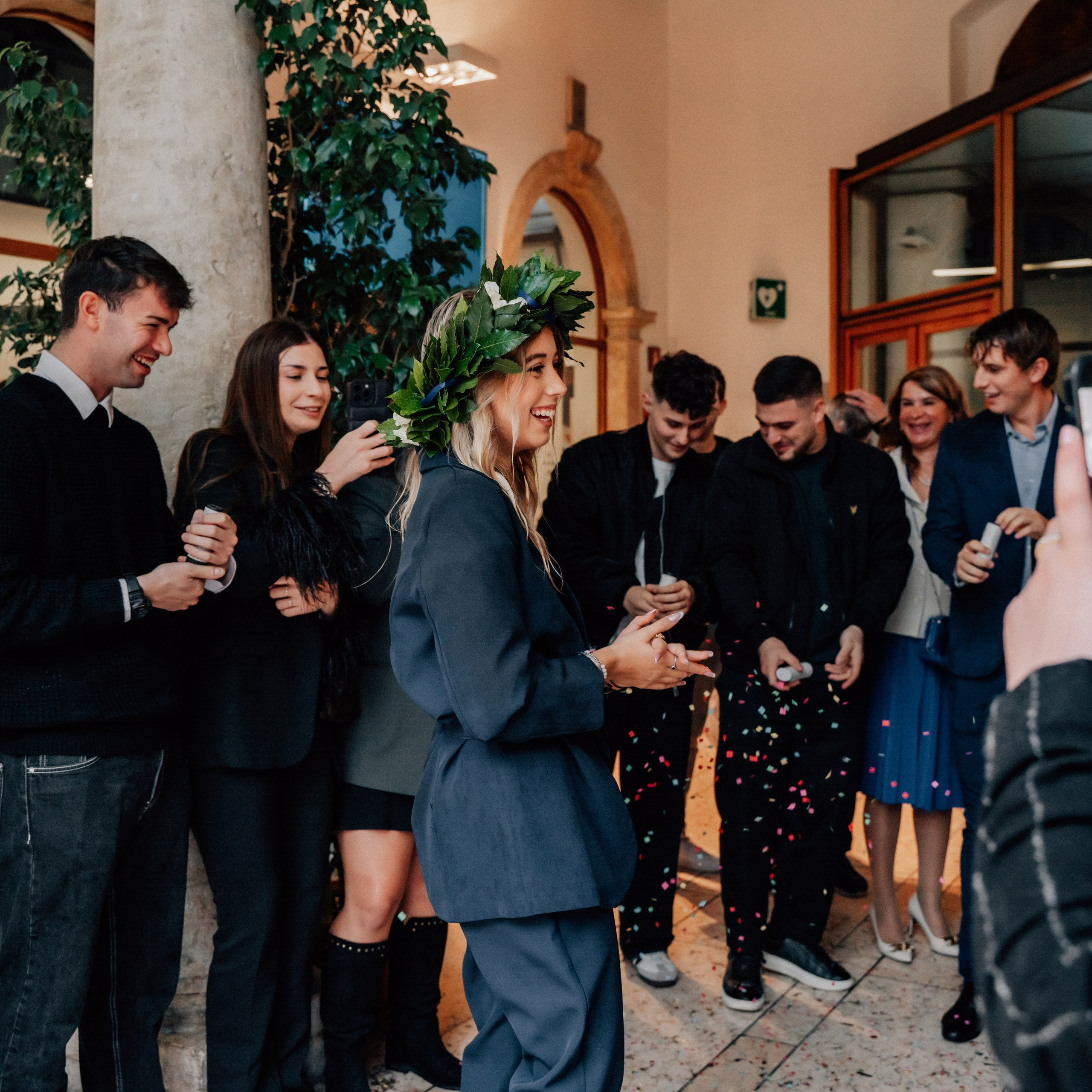 Auguri Dottoressa Bichis!. Luximagepro.com