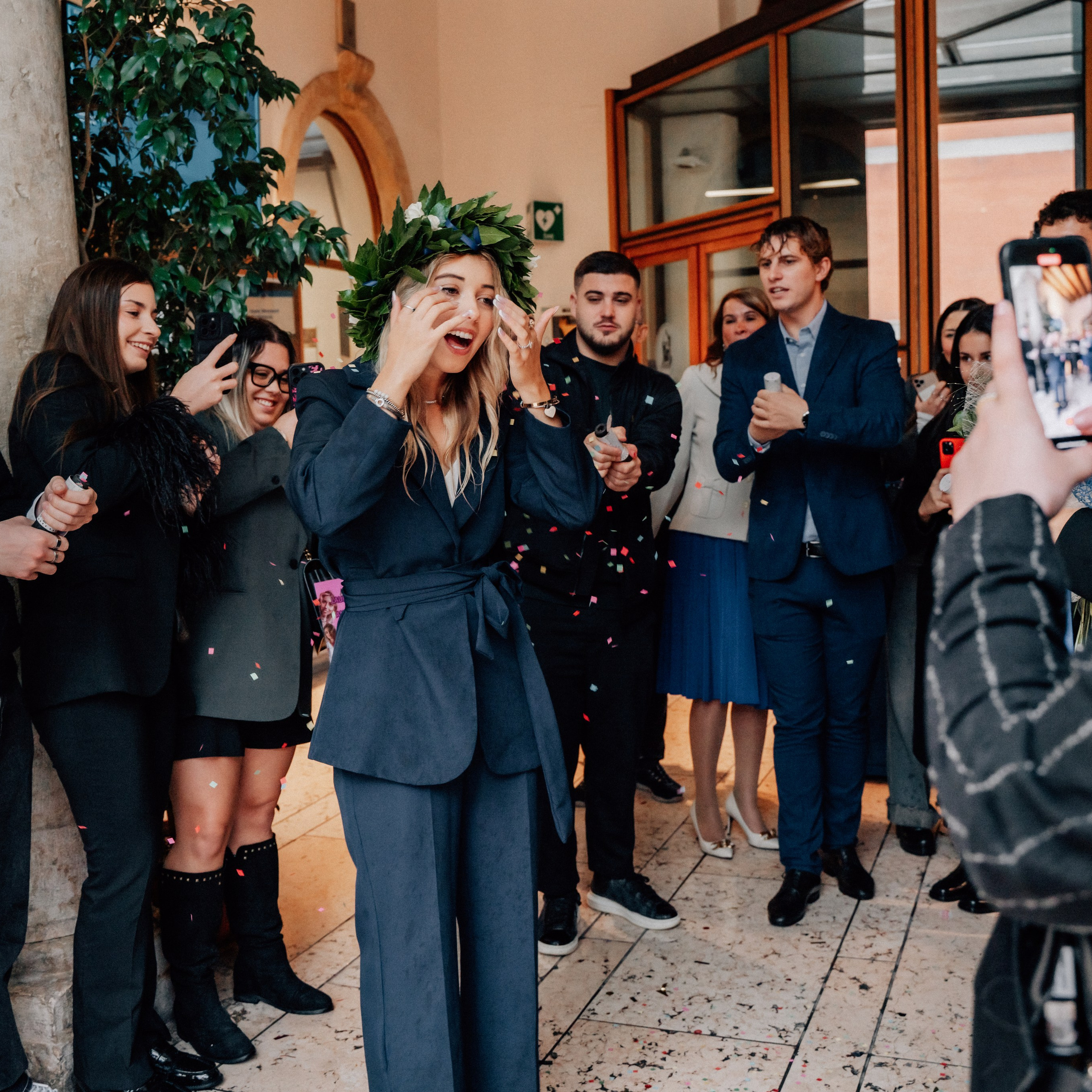 Auguri Dottoressa Bichis!. Luximagepro.com