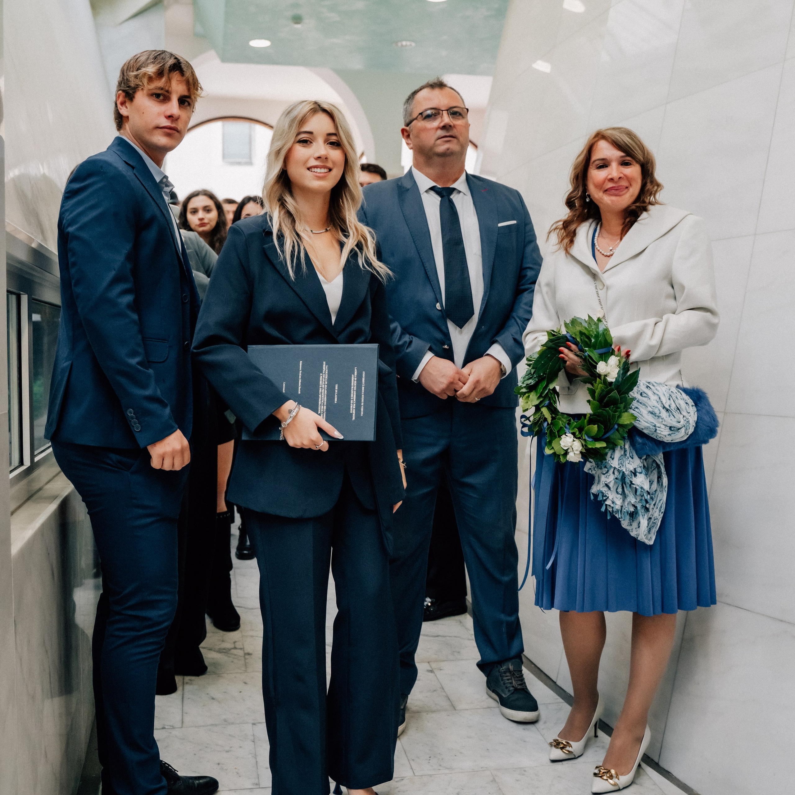 Auguri Dottoressa Bichis!. Luximagepro.com