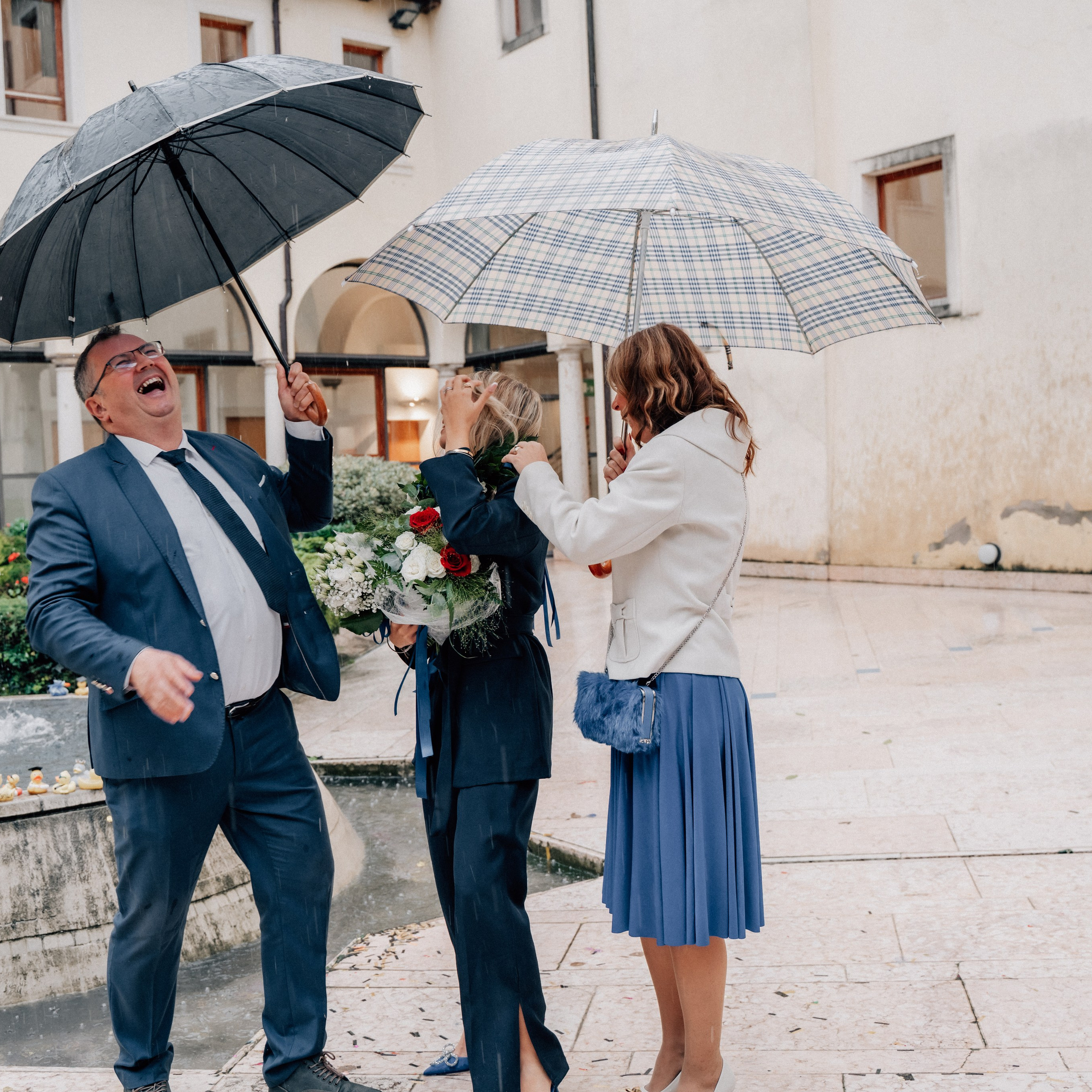 Auguri Dottoressa Bichis!. Luximagepro.com