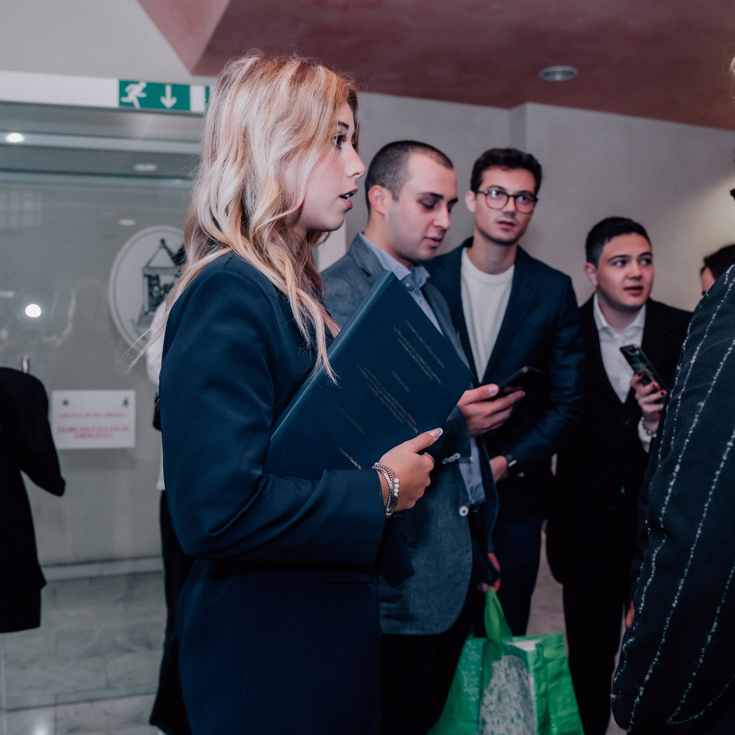 Auguri Dottoressa Bichis!. Luximagepro.com