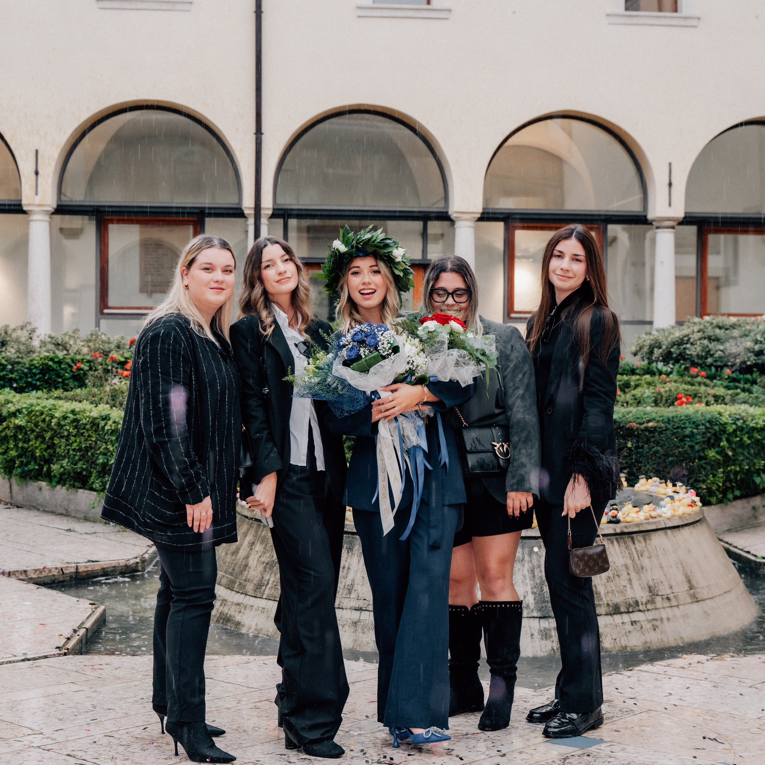 Auguri Dottoressa Bichis!. Luximagepro.com