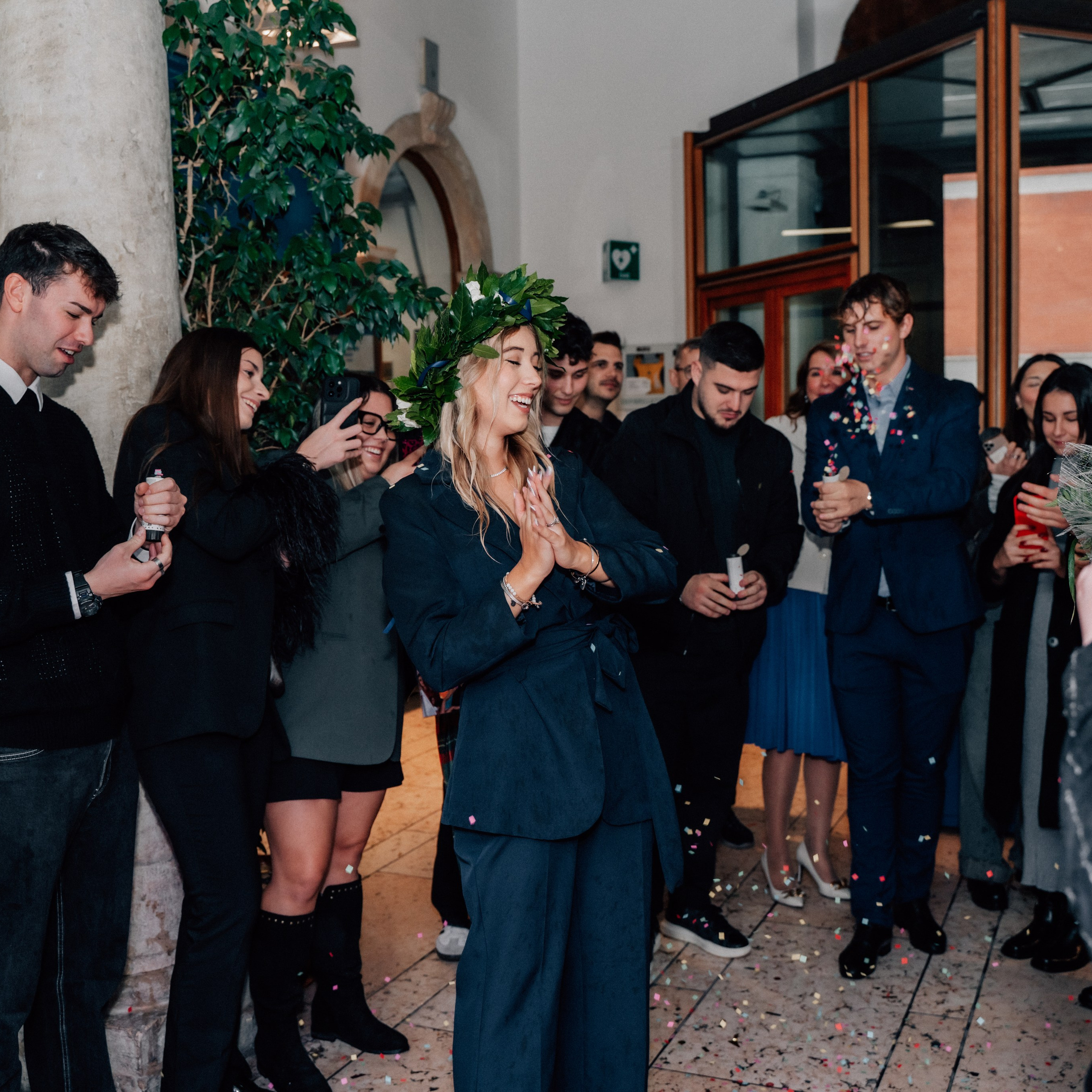 Auguri Dottoressa Bichis!. Luximagepro.com