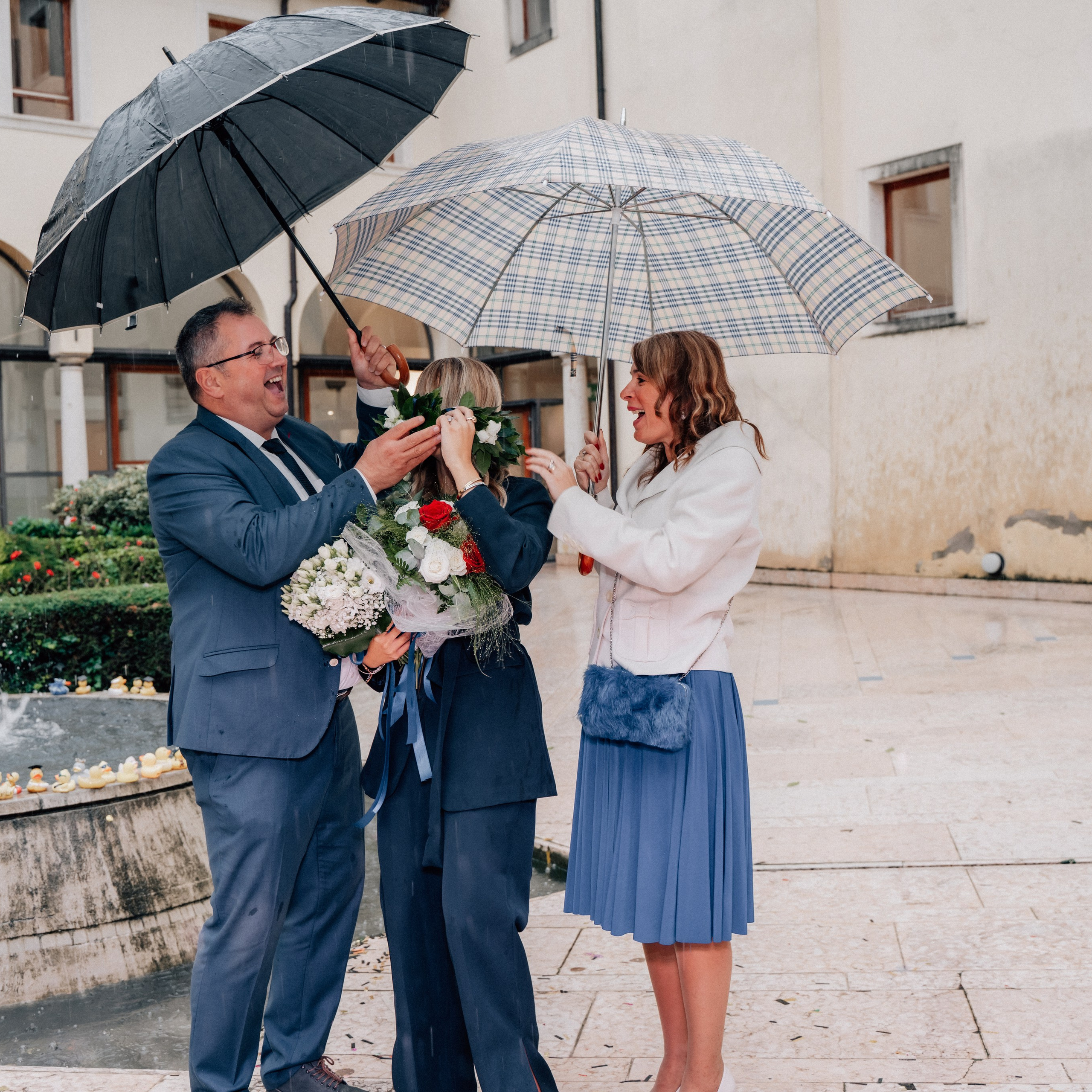 Auguri Dottoressa Bichis!. Luximagepro.com
