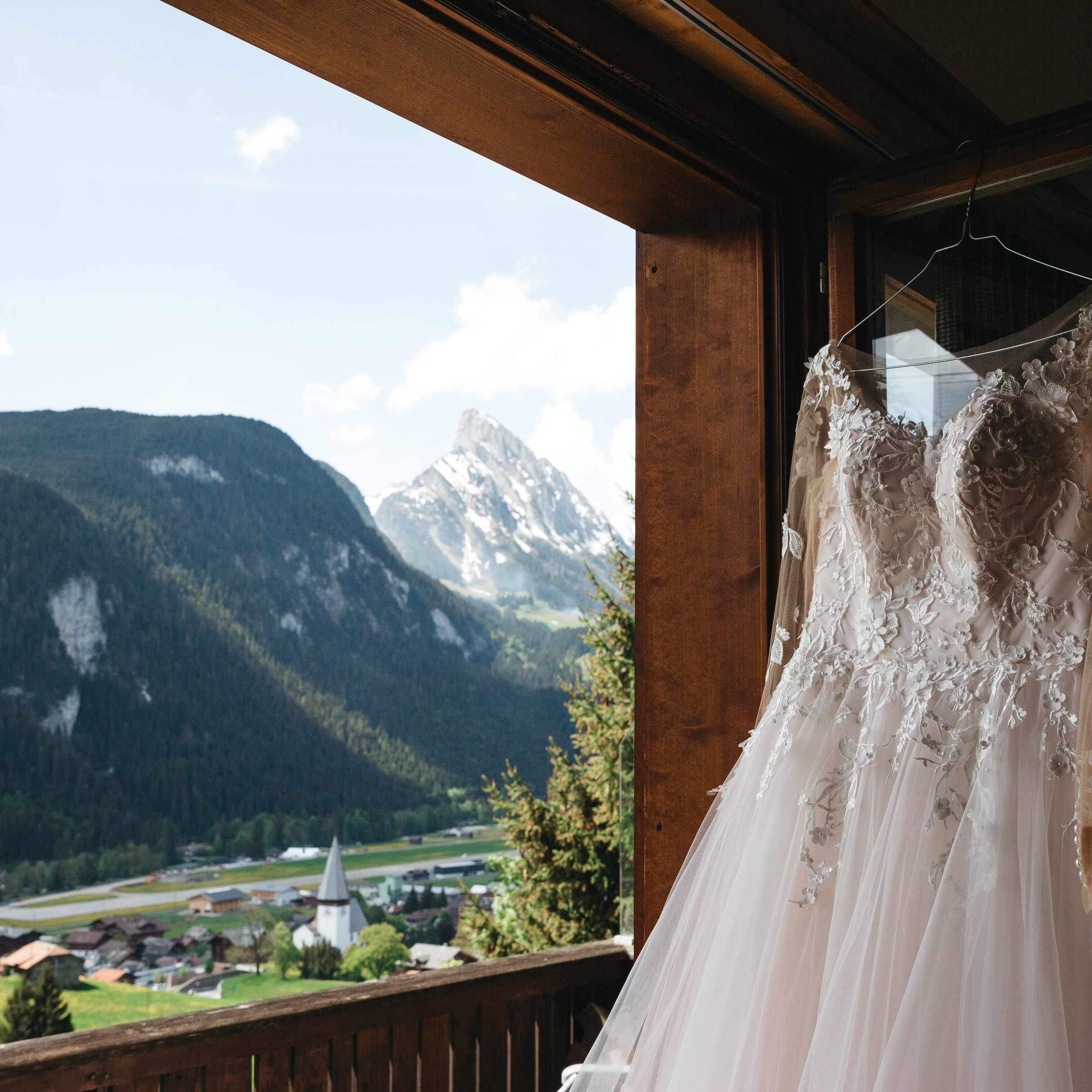Фотограф в Черногории. Свадьбы, фотопортреты, репортаж