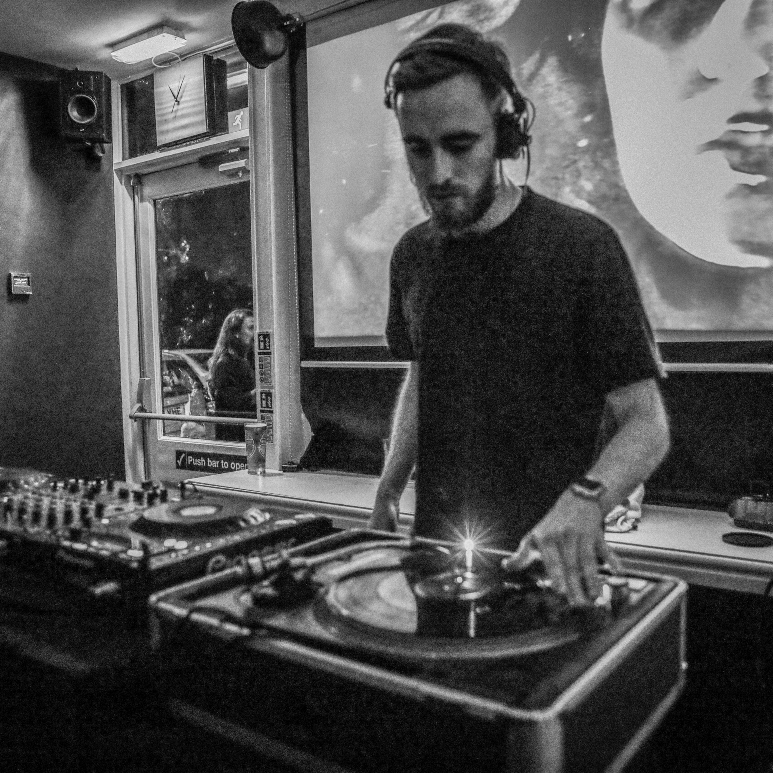 Music Event Photography — Live Shows & Behind the Scenes. Lifestyle & Documentary Photography in Bristol, Bath & London — def0cused