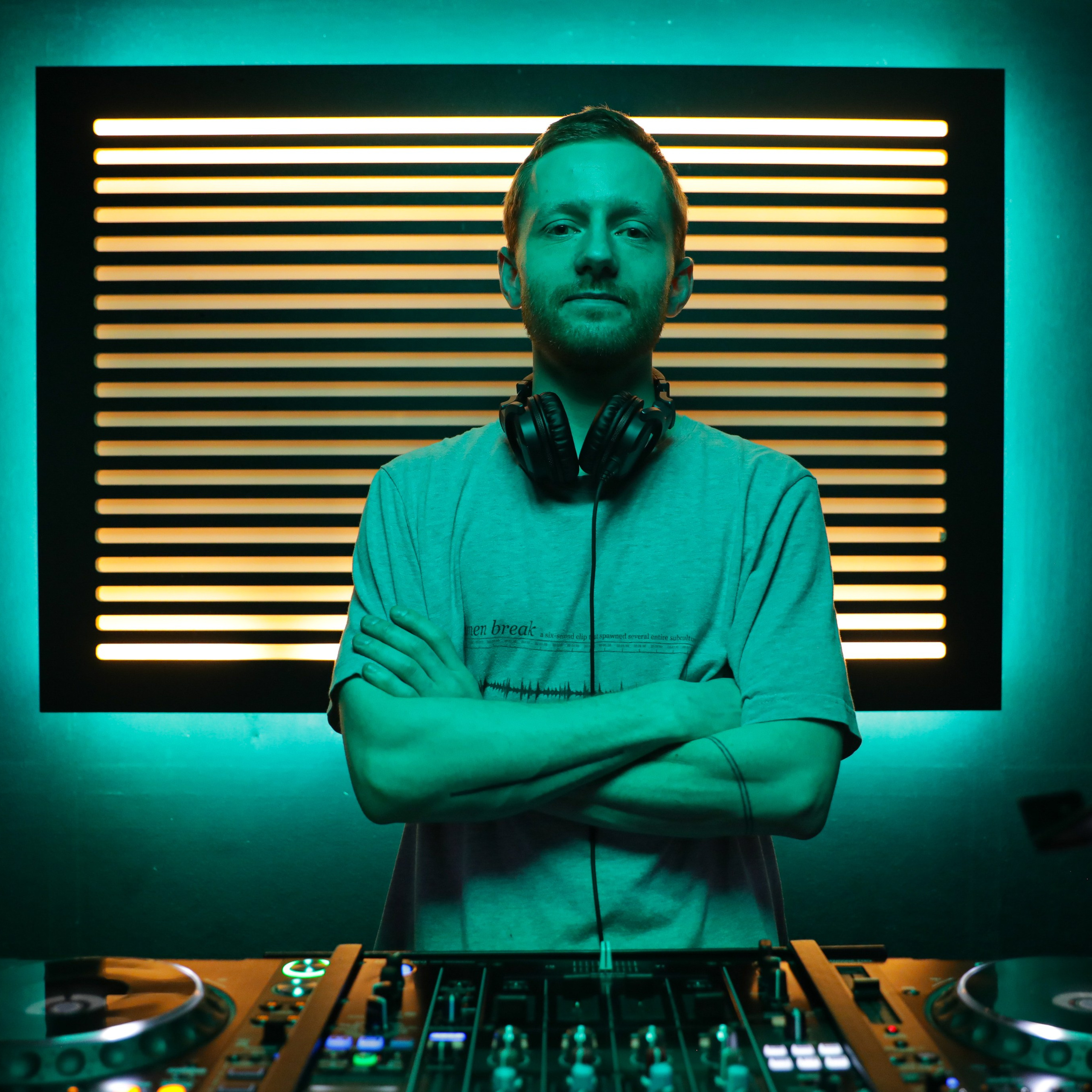 Promo Photography & Reels for Artists & Brands. Lifestyle & Documentary Photography in Bristol, Bath & London — def0cused