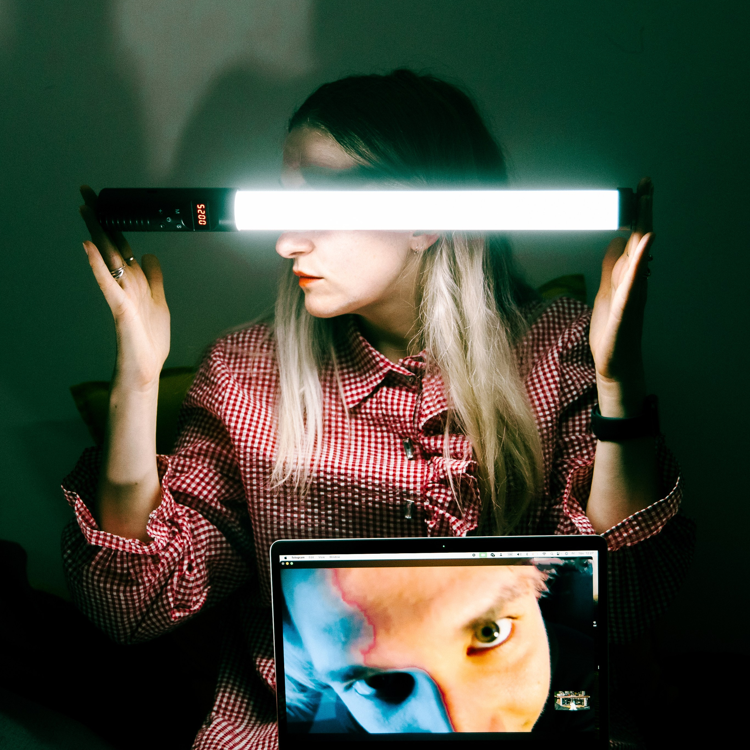 Futuristic Remote Photoshoots. Lifestyle & Documentary Photography in Bristol, Bath & London — def0cused