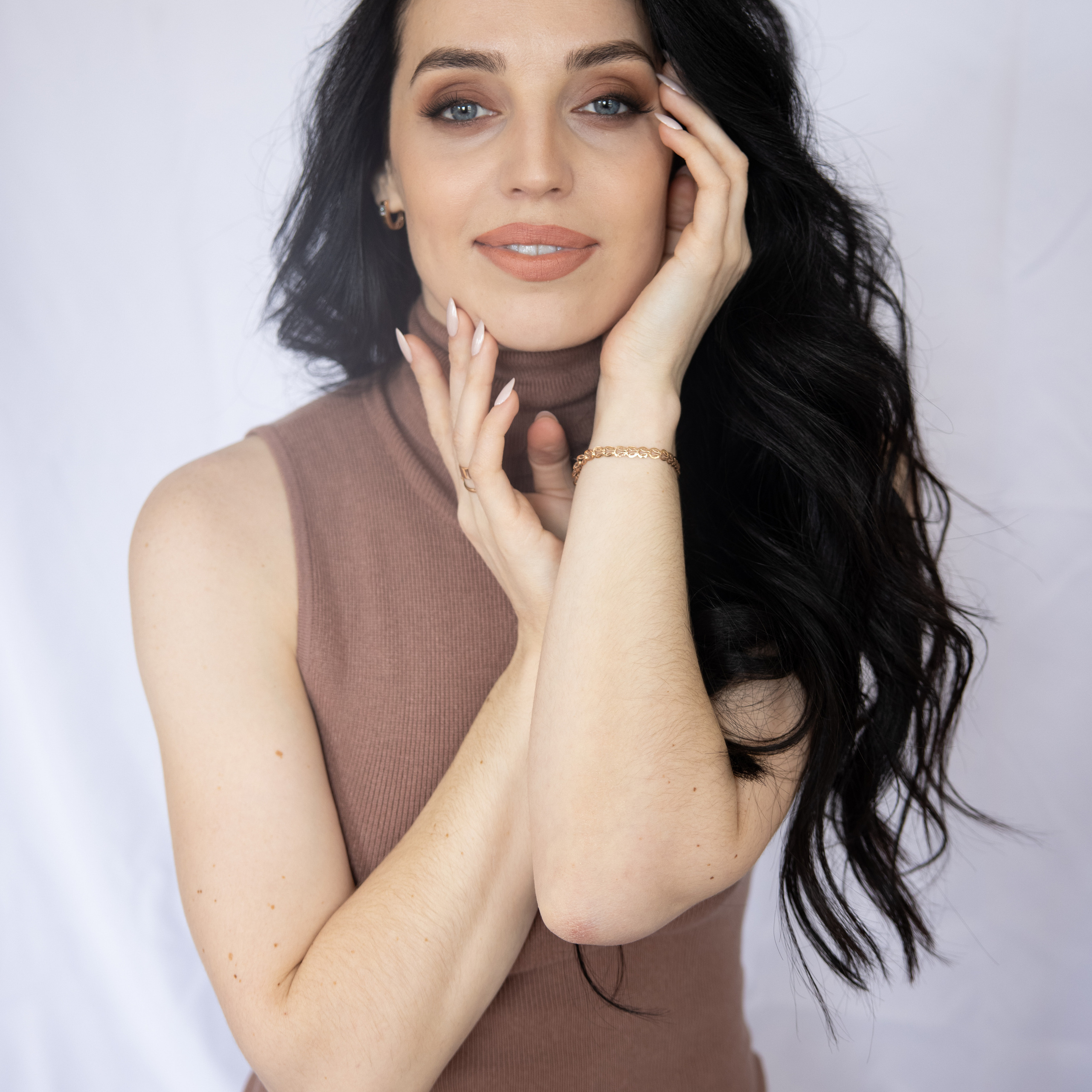 YOUR FEEDBACK. Portrait and lifestyle photographer