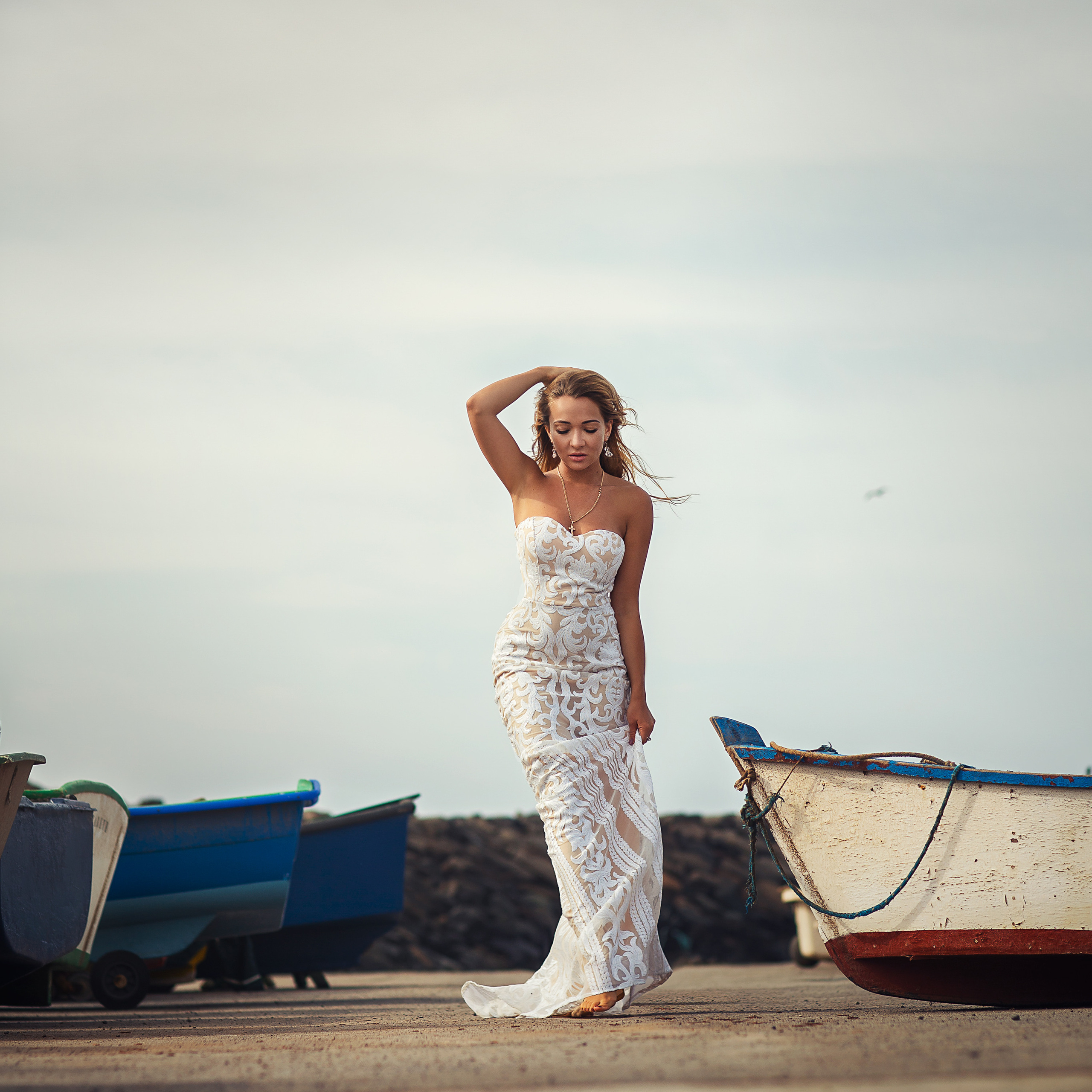 White dress decol. #9 20€