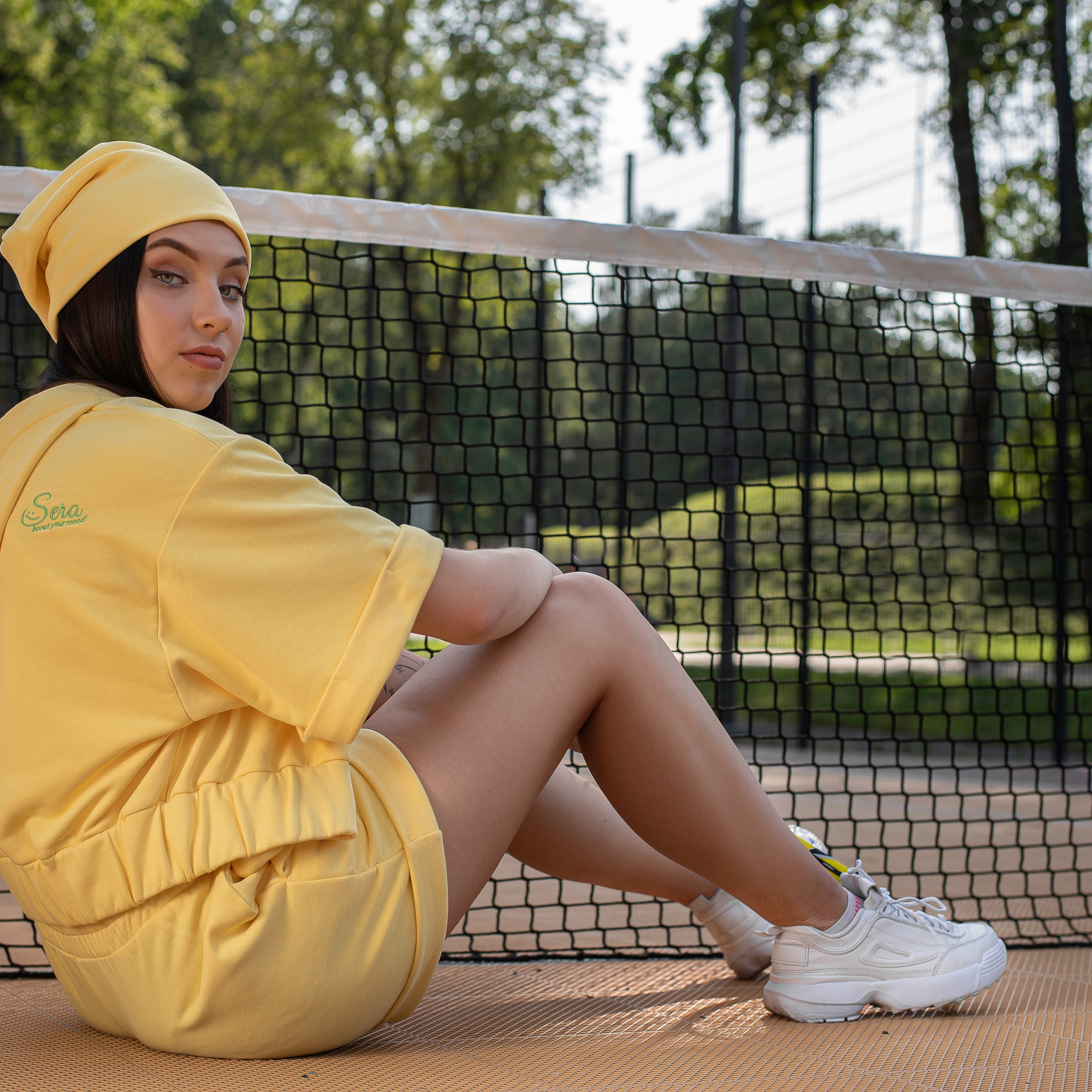 Sera drabužiai. Savas vestuvių fotografas