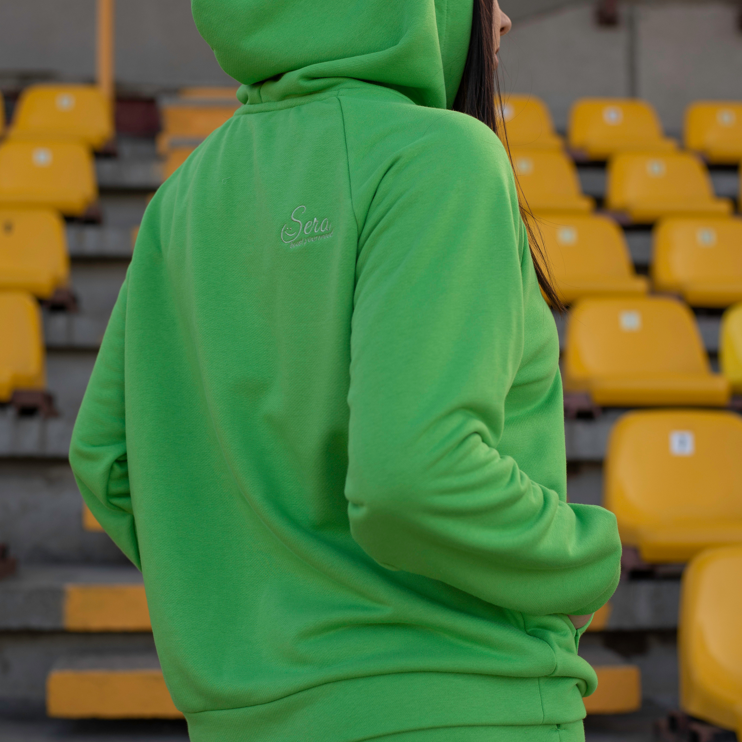 Sera drabužiai. Savas vestuvių fotografas