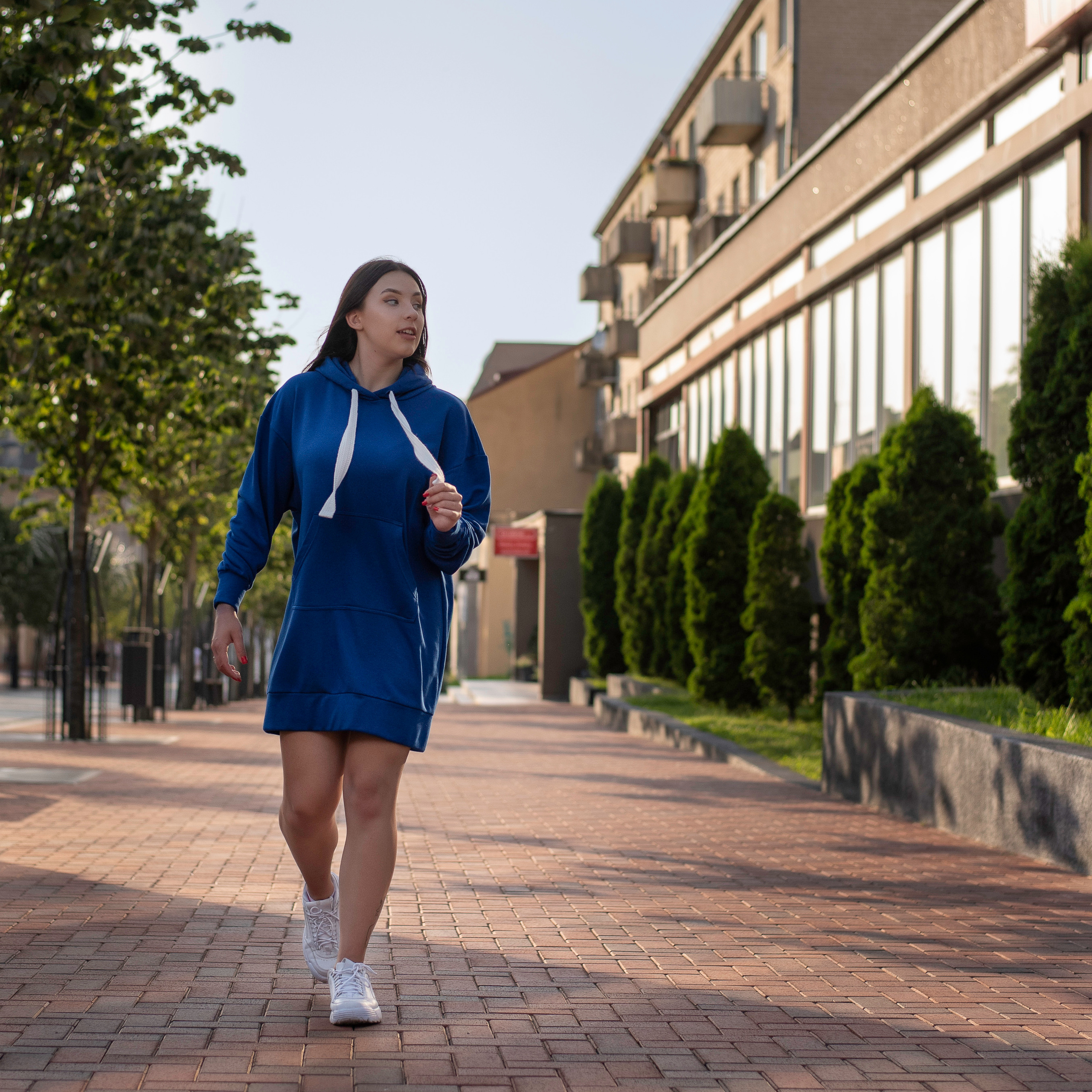 Sera drabužiai. Savas vestuvių fotografas