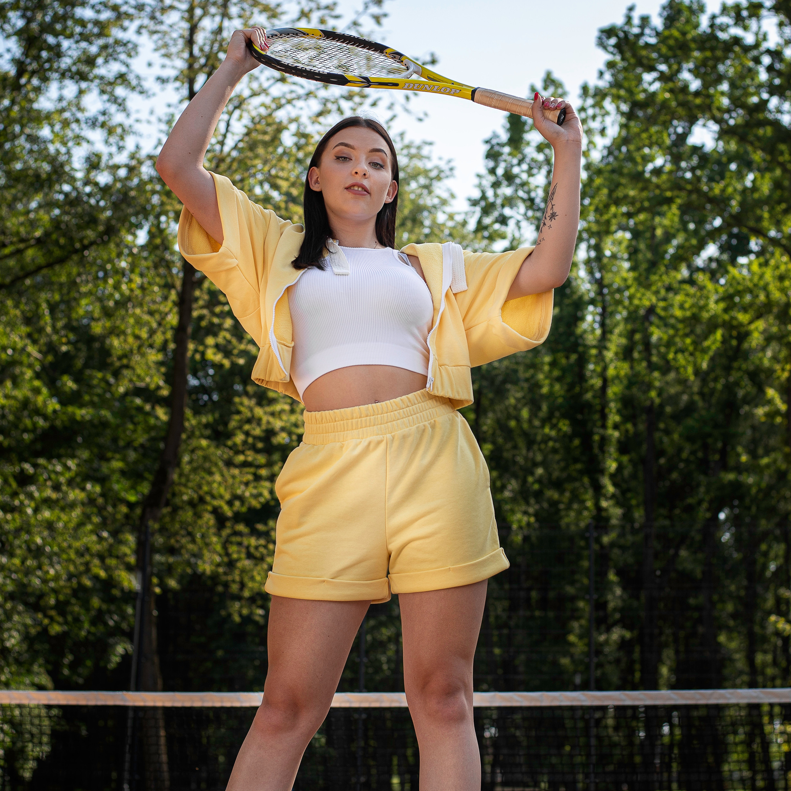 Sera drabužiai. Savas vestuvių fotografas