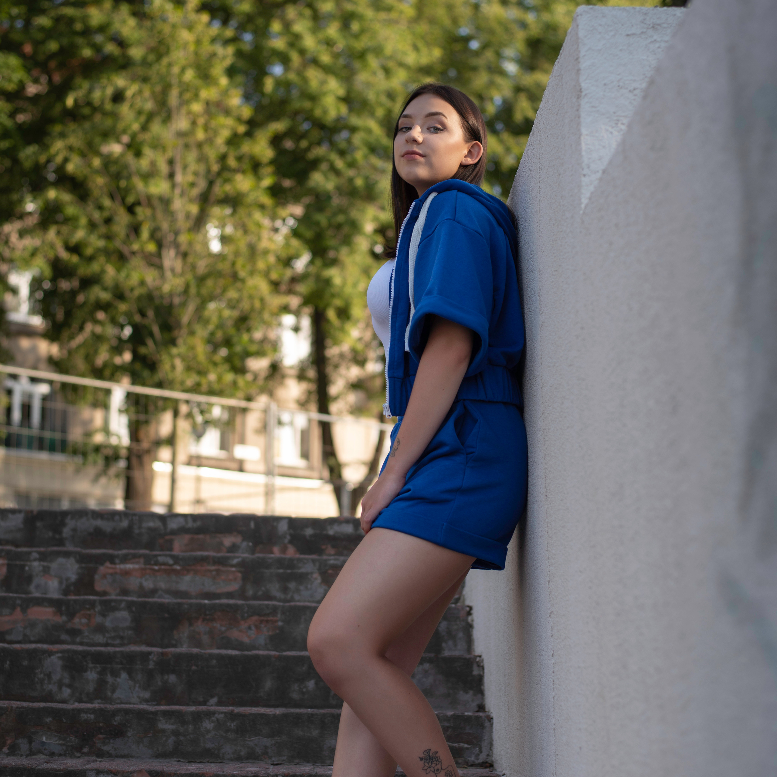 Sera drabužiai. Savas vestuvių fotografas