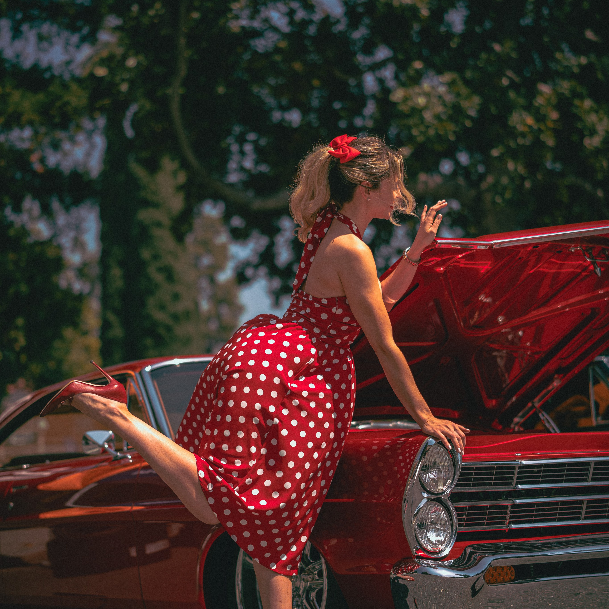 Woman portrait shoot. Let’s back to 50s