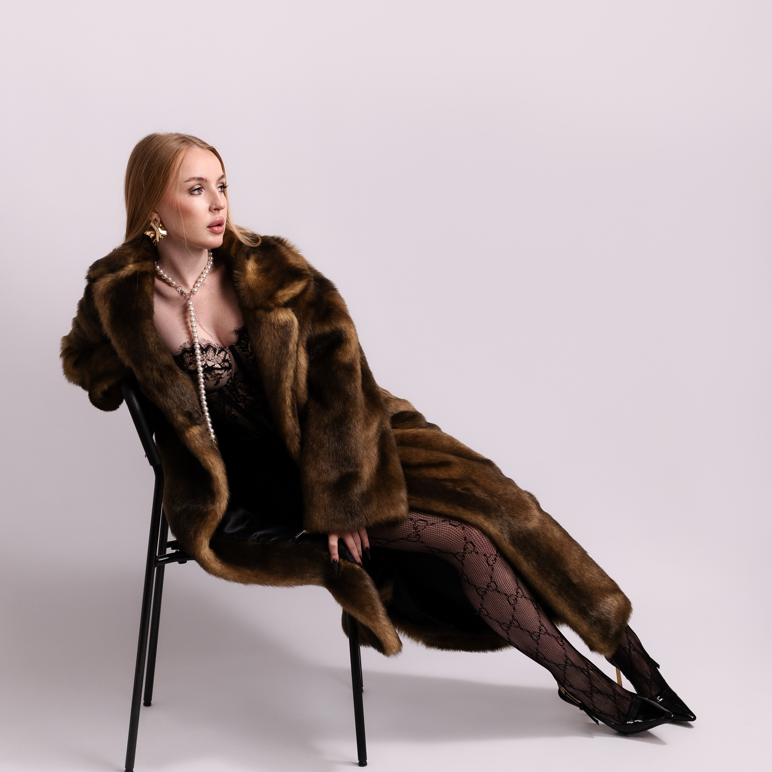 Page. Women’s photographer in Coventry, UK. Boudoir and portraits are my focus; I also capture couples, mini weddings, maternity & newborns