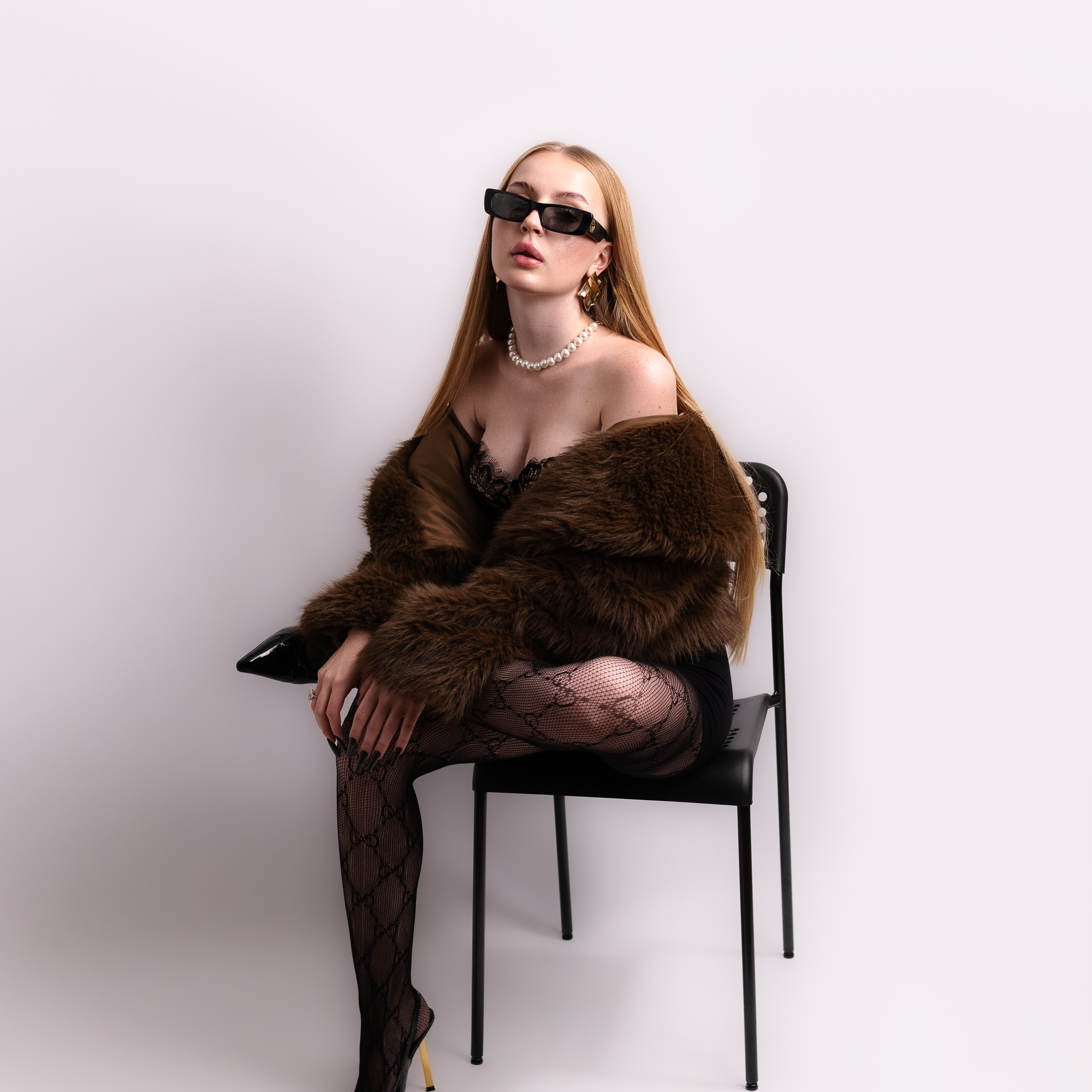 Page. Women’s photographer in Coventry, UK. Boudoir and portraits are my focus; I also capture couples, mini weddings, maternity & newborns