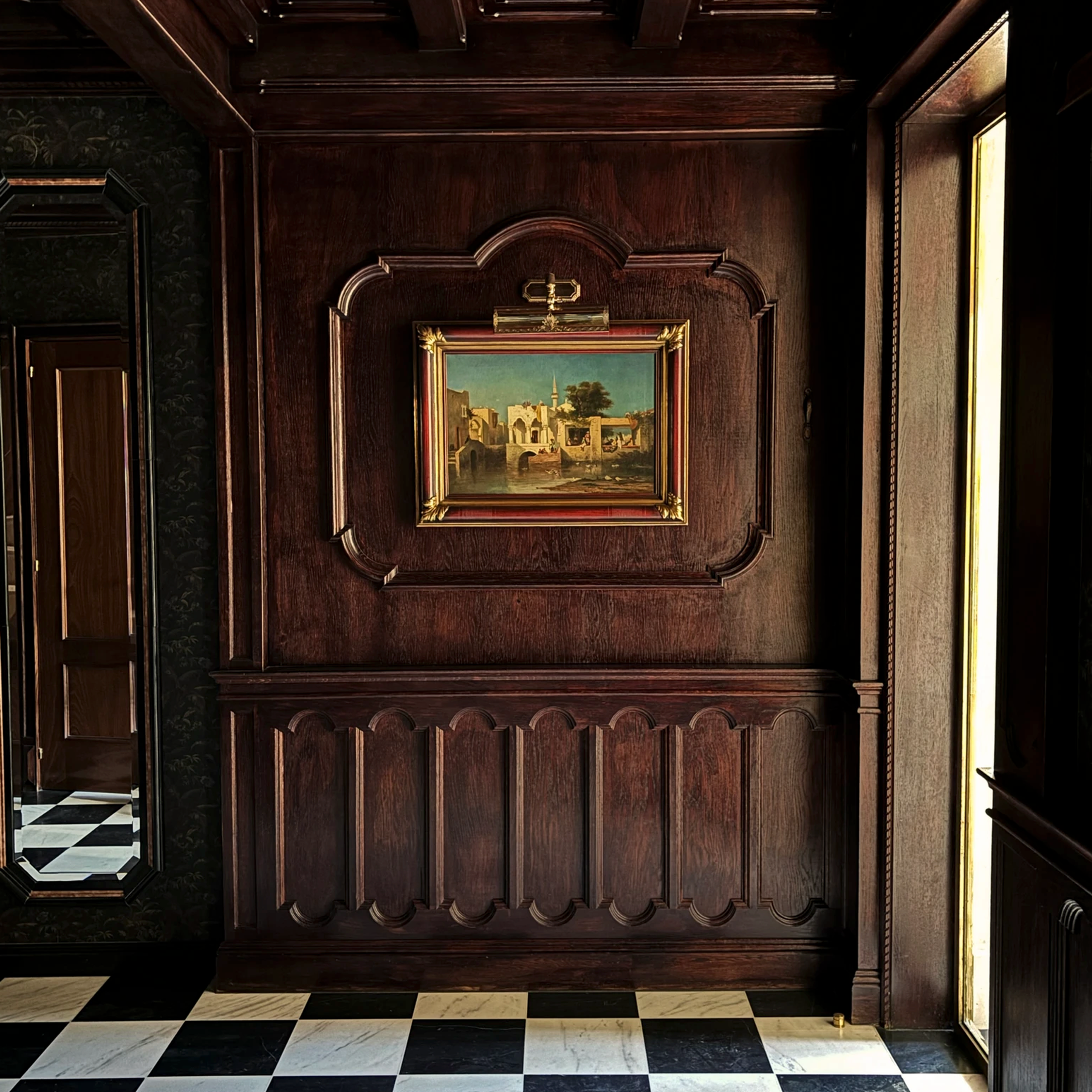 Ekskluzywne wnętrze do sesji zdjęciowych – ciepłe oświetlenie, klasyczne meble i szachownicowa podłoga idealnie pasują do eleganckich portretów.