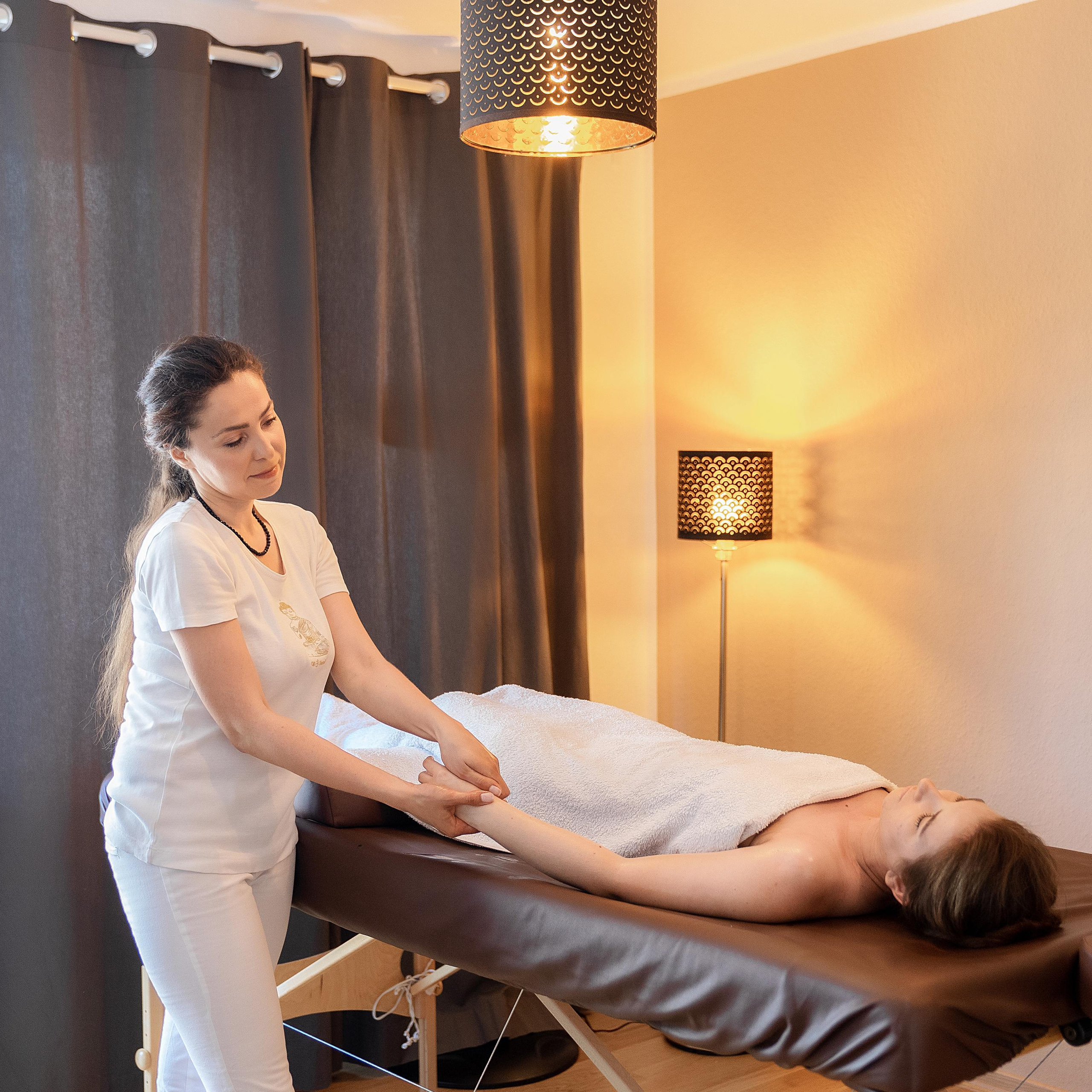 Ayurveda-Therapeutin. Fotoshooting Hannover Region, Bremen, Hamburg Fotograf - Natalia Mruck