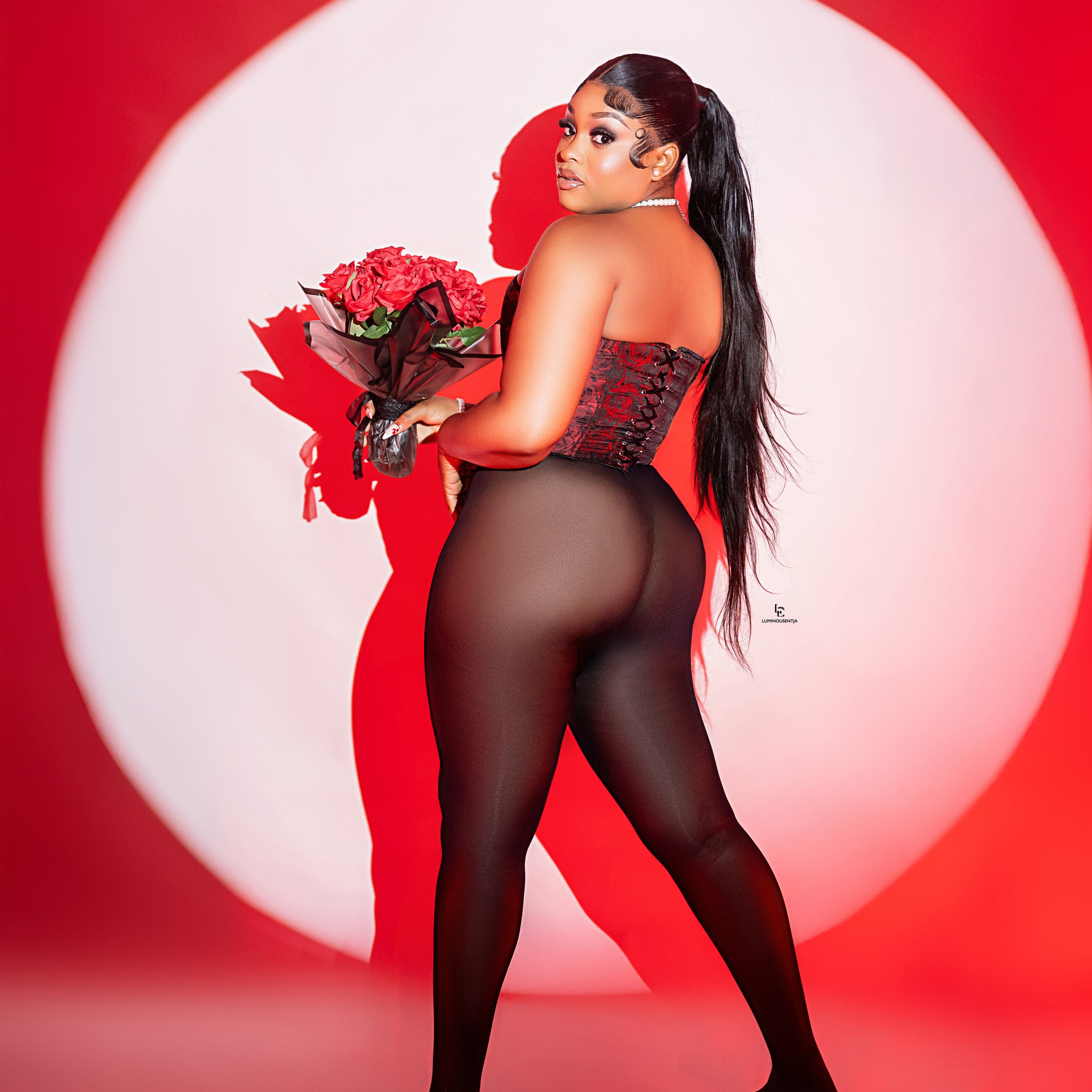 Ronique Thompson 32nd Birthday Photoshoot