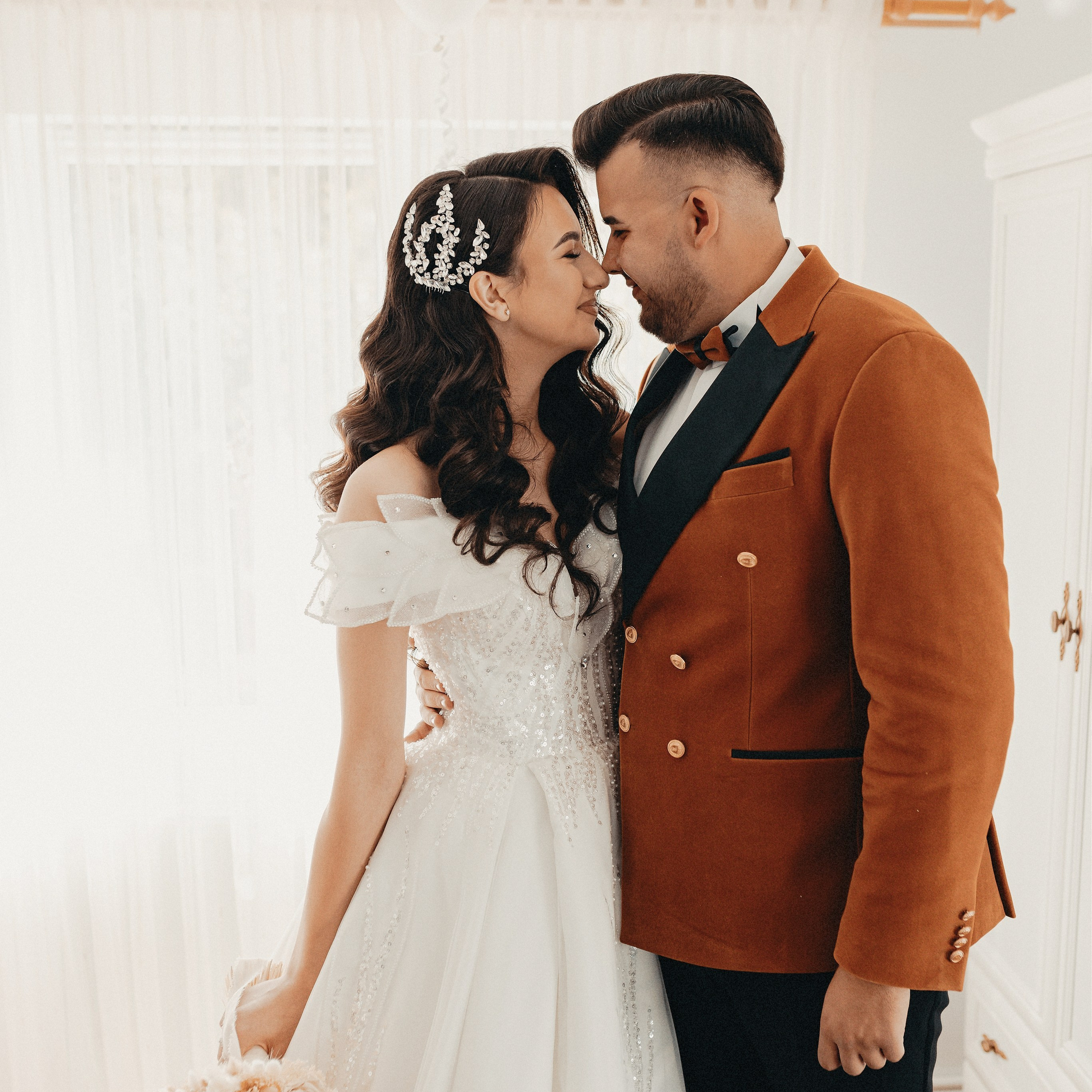 Testimoniale clienți – Fotografie de eveniment. Bogdan Dumitrel — wedding photograher