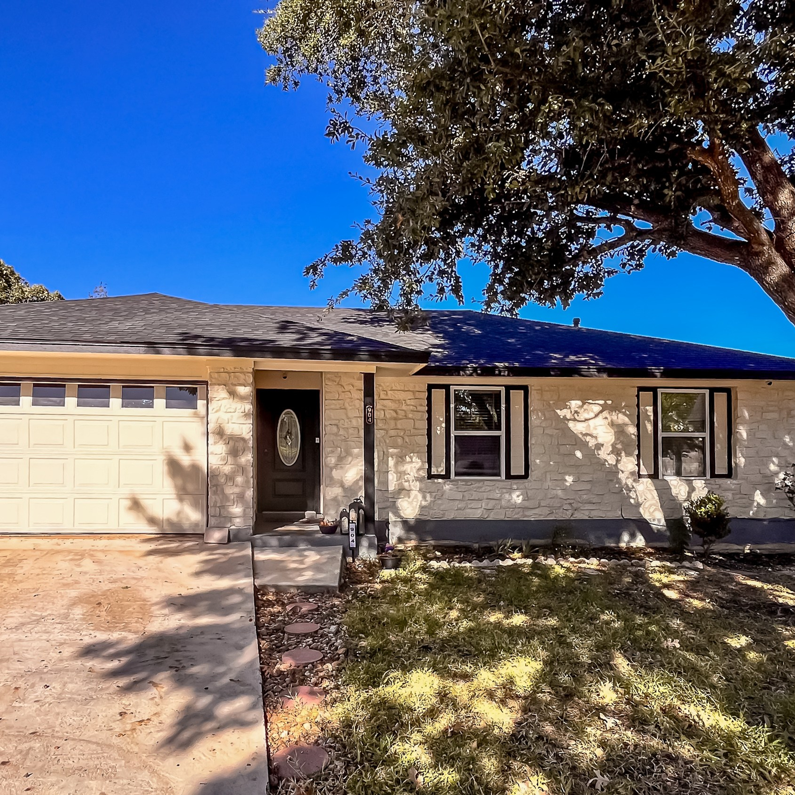 Modern residential home exterior real estate photo  Austin Texas