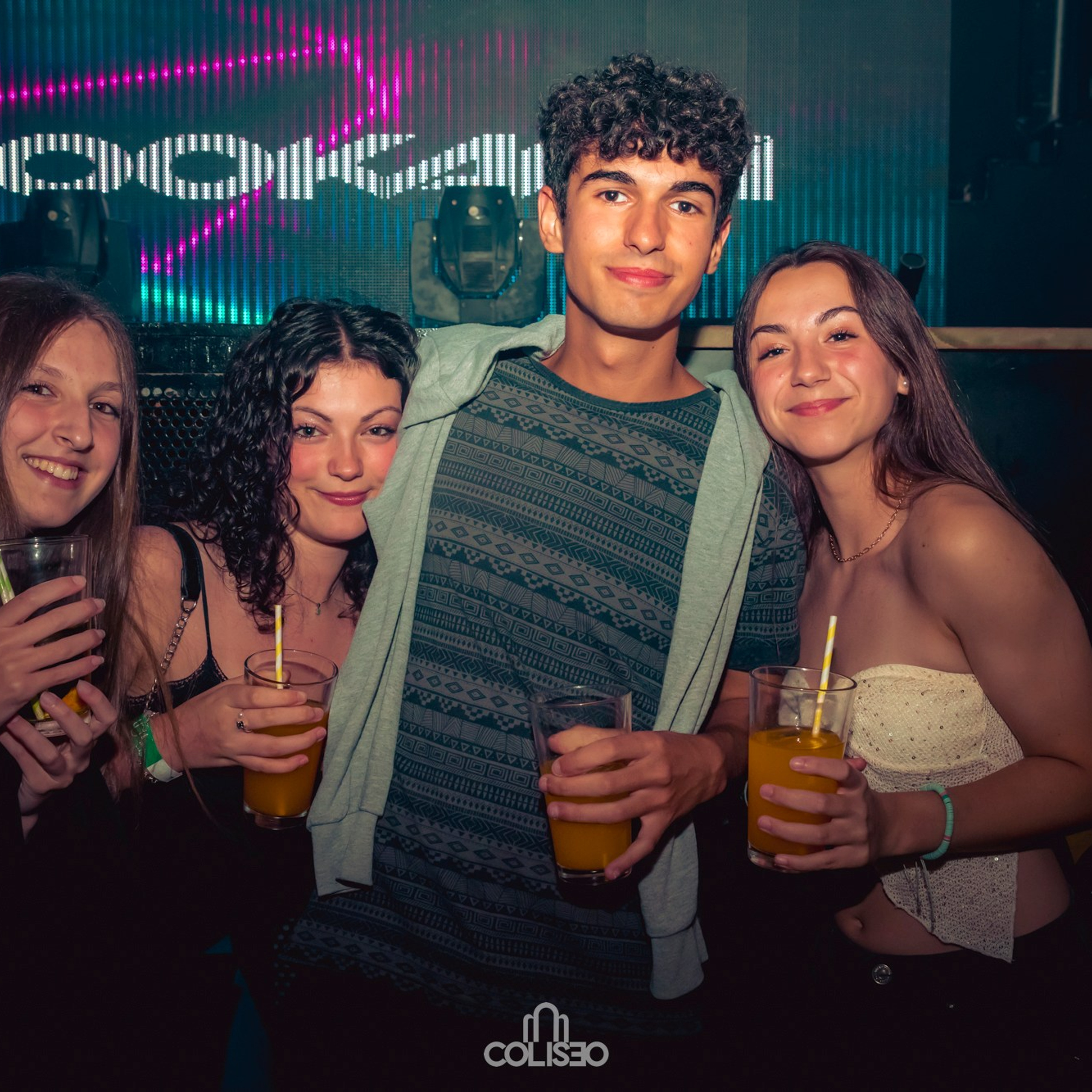 Discoteca Coliseo - Pontedeume. RabelByCris Fotógrafa en Coruña de Eventos, sesiones, mascotas