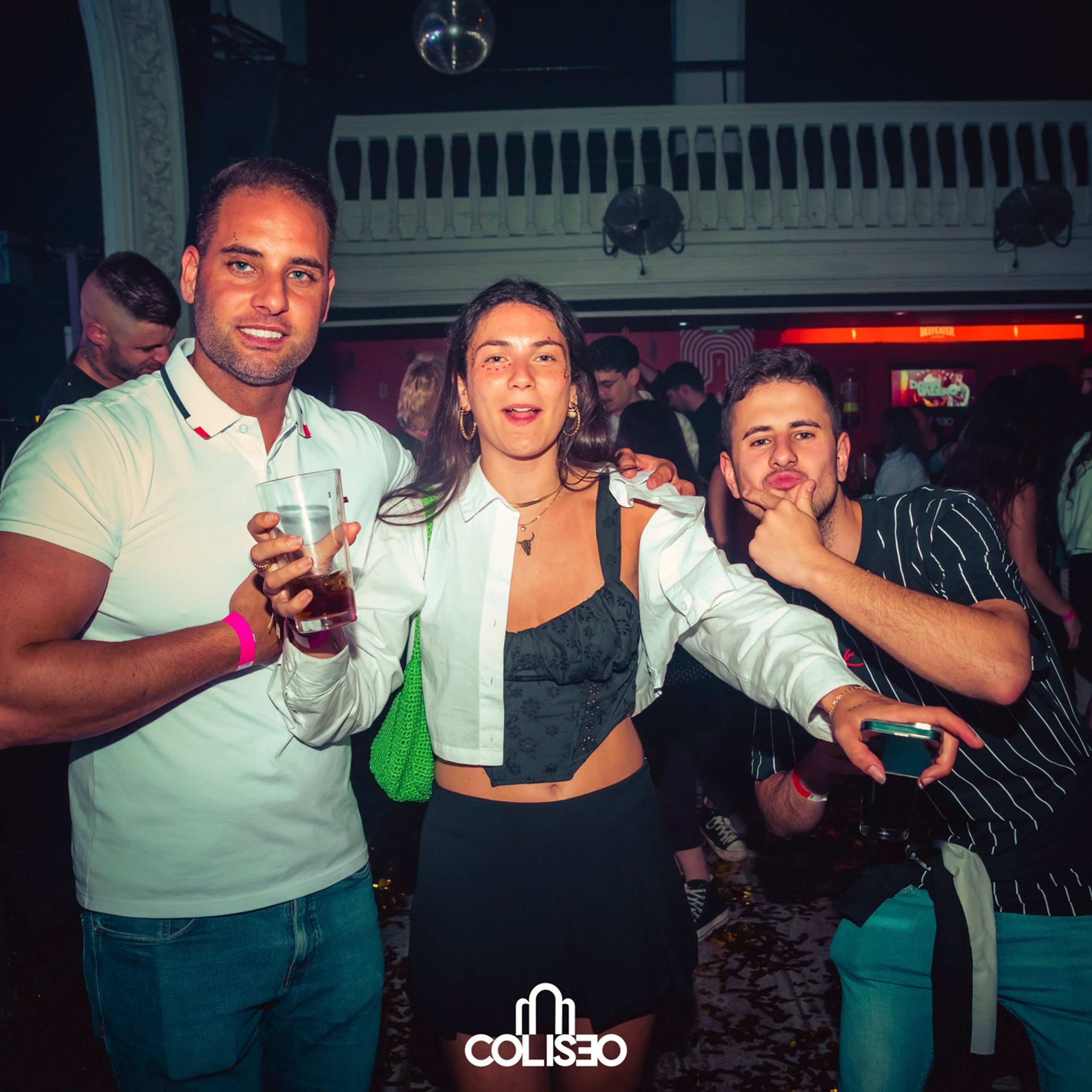 Discoteca Coliseo - Pontedeume. RabelByCris Fotógrafa en Coruña de Eventos, sesiones, mascotas