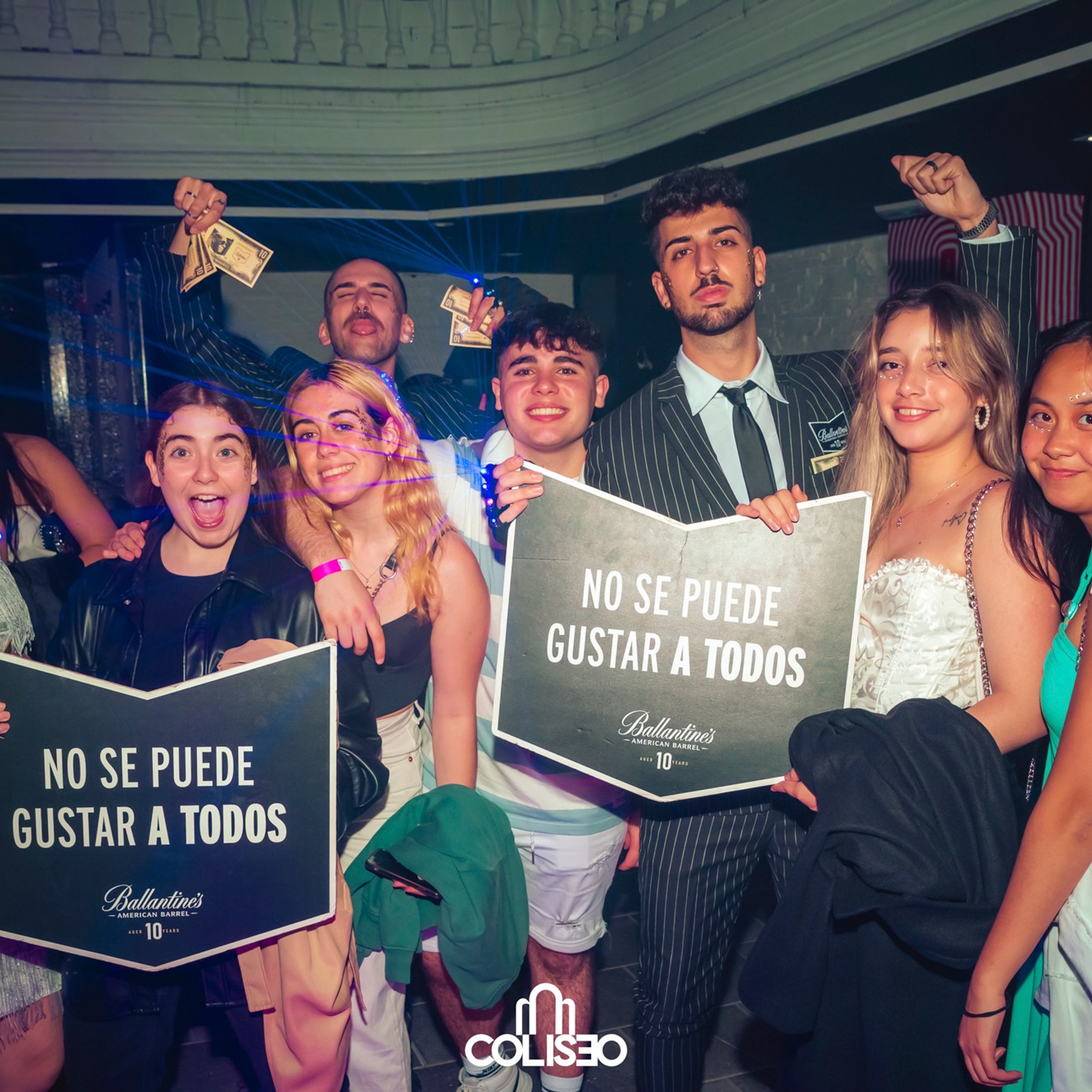 Discoteca Coliseo - Pontedeume. RabelByCris Fotógrafa en Coruña de Eventos, sesiones, mascotas