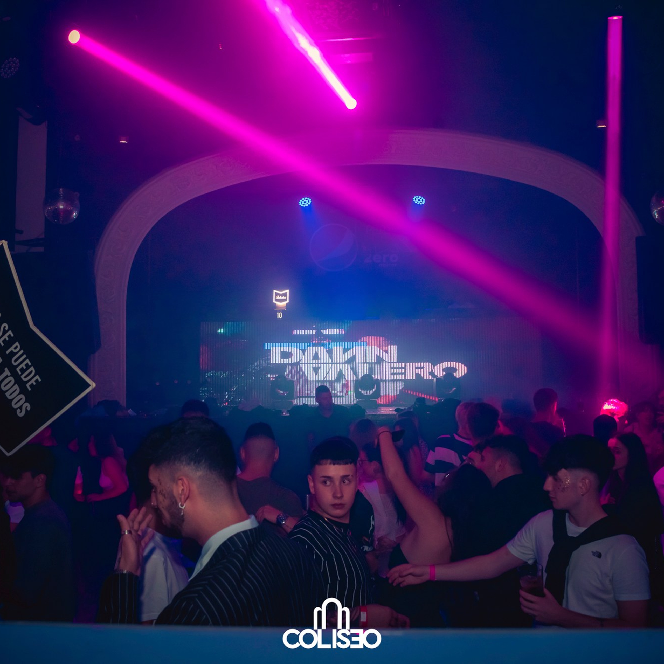 Discoteca Coliseo - Pontedeume. RabelByCris Fotógrafa en Coruña de Eventos, sesiones, mascotas