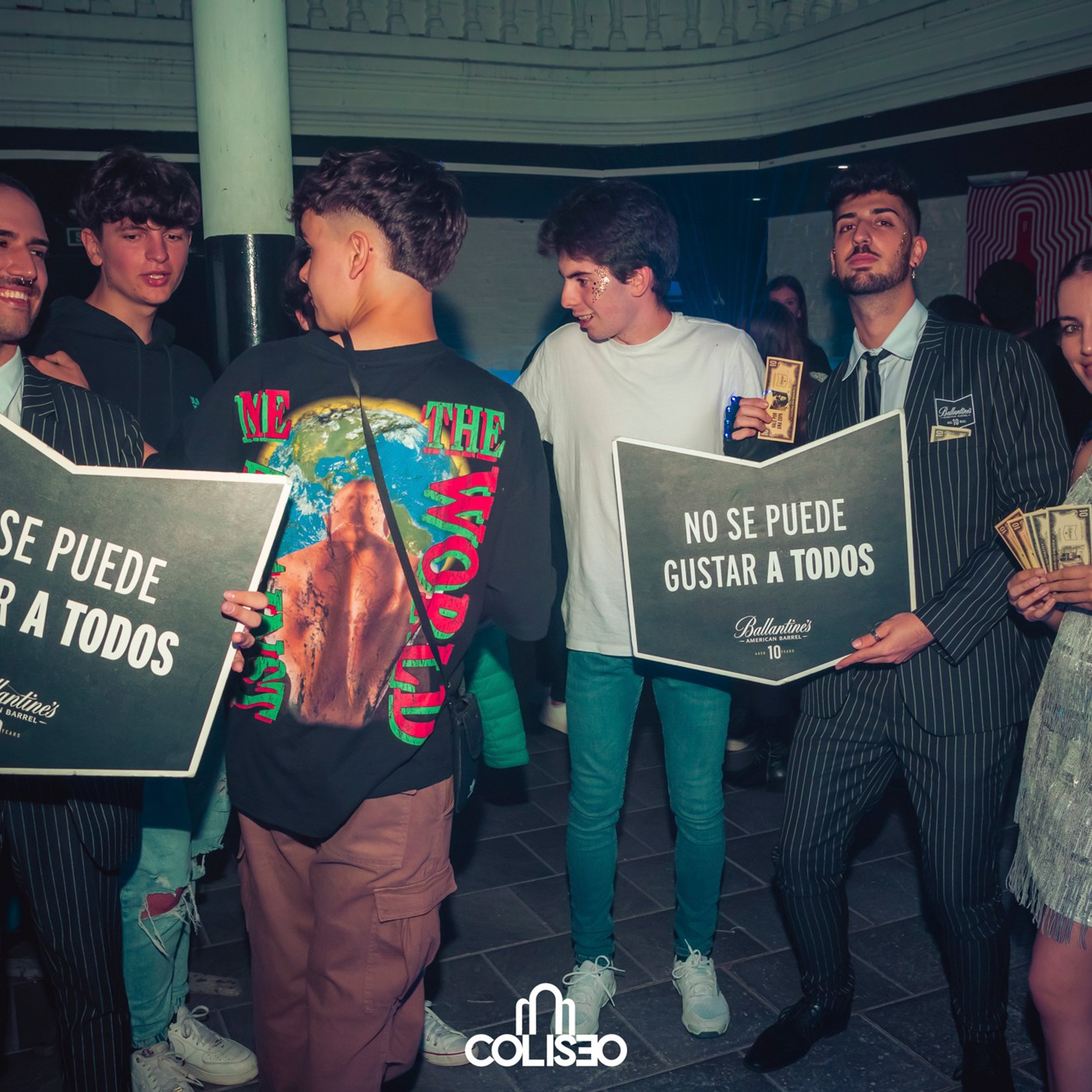 Discoteca Coliseo - Pontedeume. RabelByCris Fotógrafa en Coruña de Eventos, sesiones, mascotas