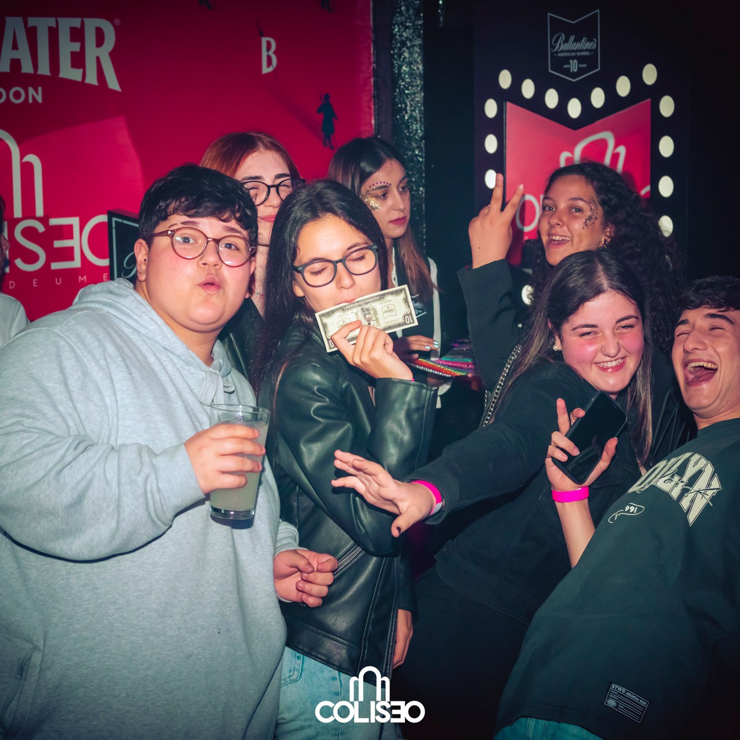 Discoteca Coliseo - Pontedeume. RabelByCris Fotógrafa en Coruña de Eventos, sesiones, mascotas