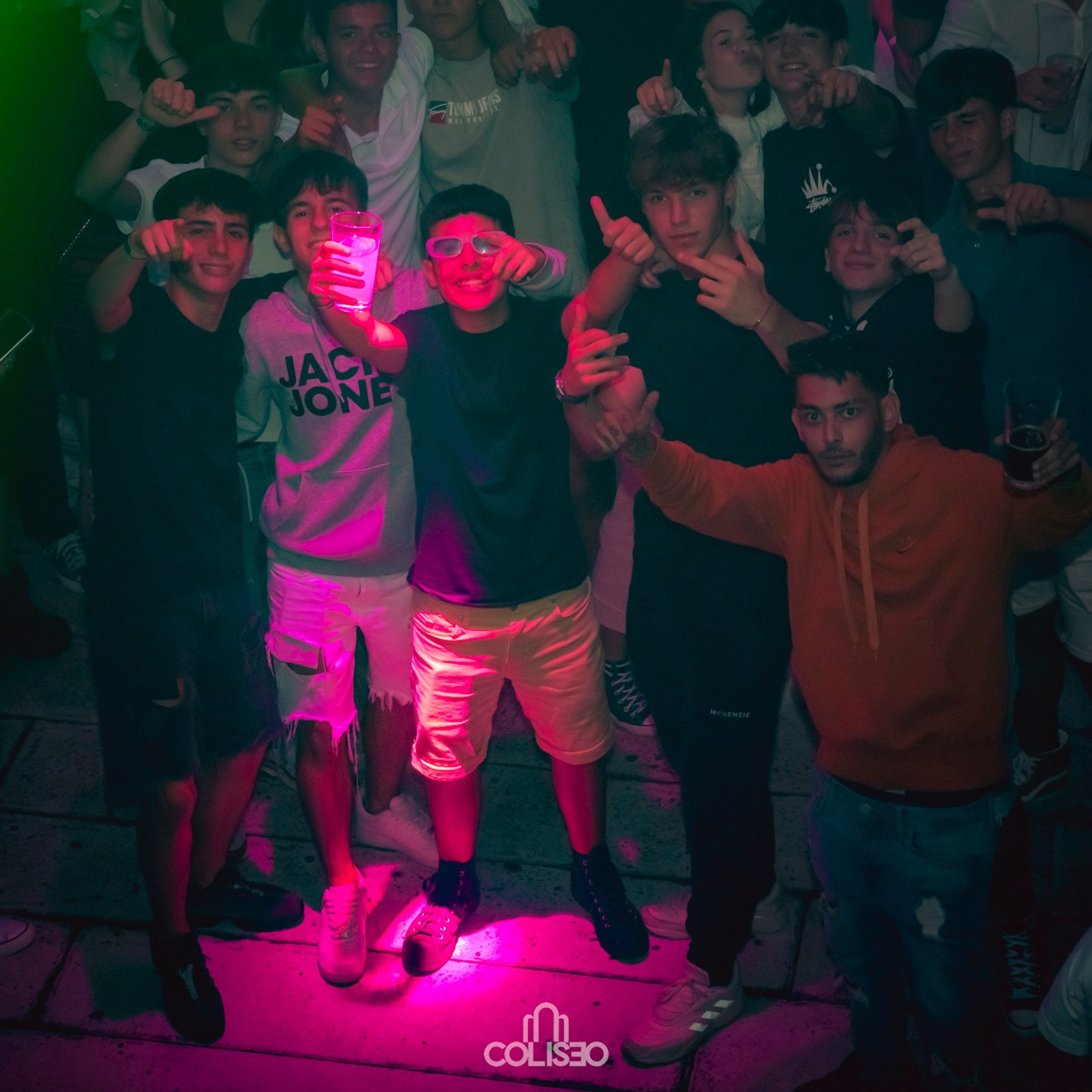 Discoteca Coliseo - Pontedeume. RabelByCris Fotógrafa en Coruña de Eventos, sesiones, mascotas