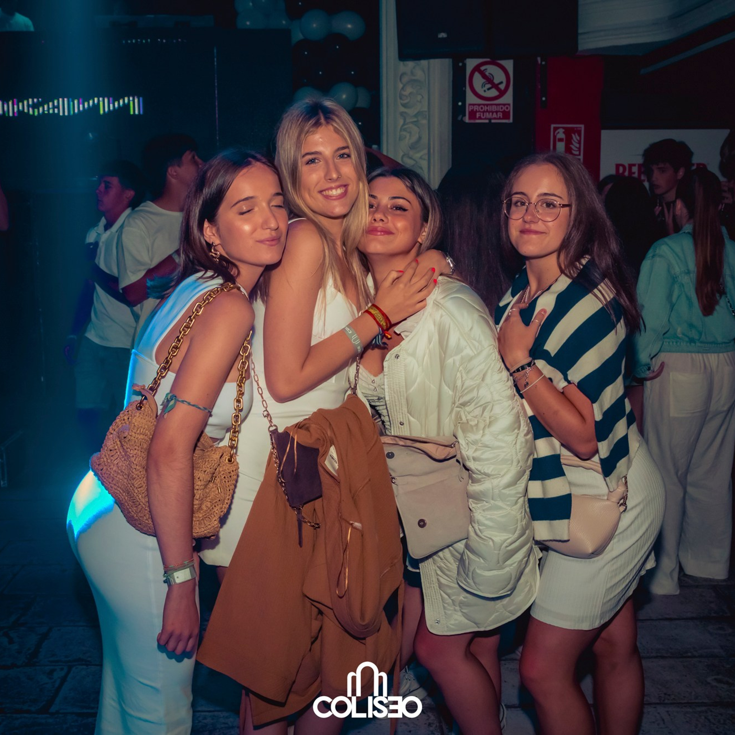 Discoteca Coliseo - Pontedeume. RabelByCris Fotógrafa en Coruña de Eventos, sesiones, mascotas