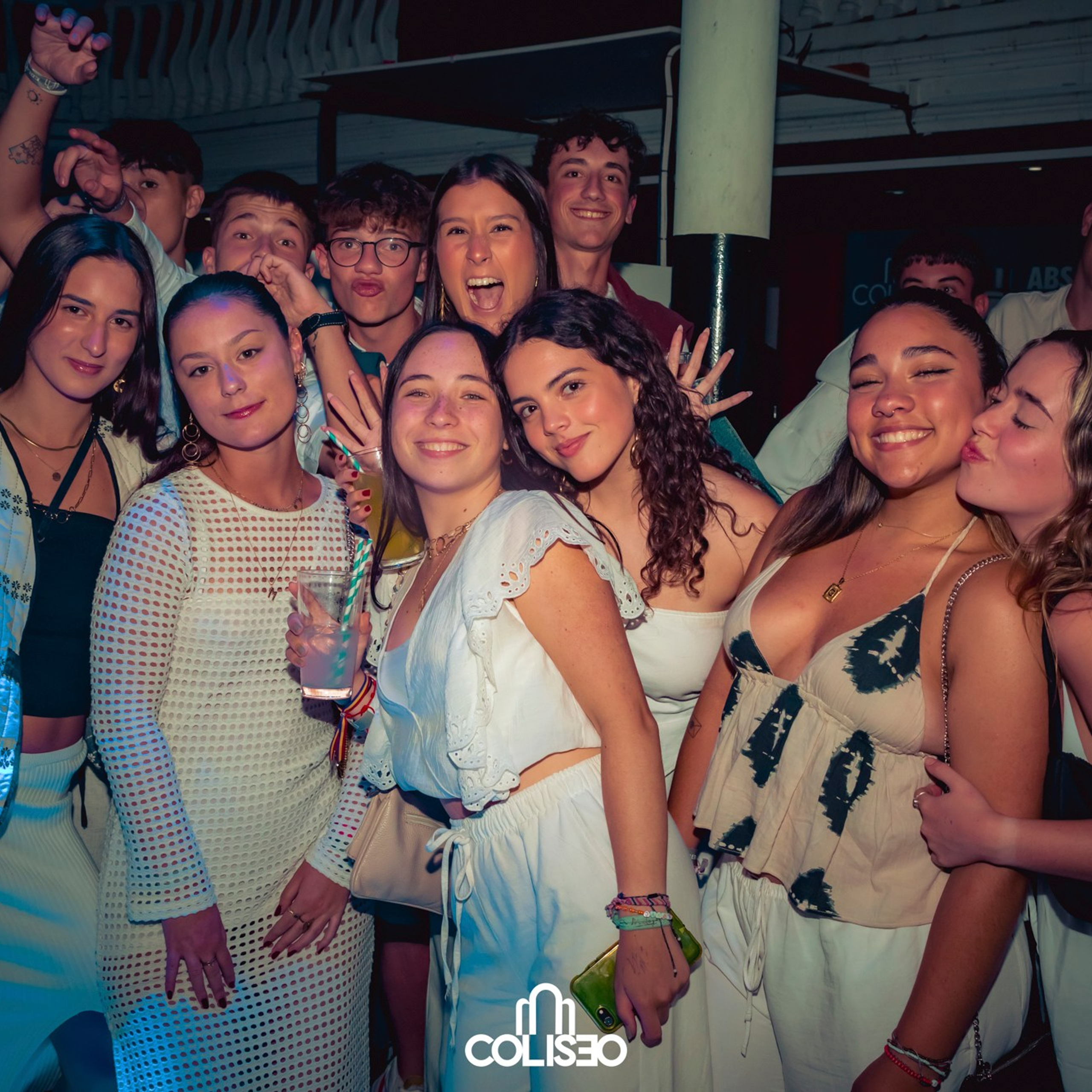 Discoteca Coliseo - Pontedeume. RabelByCris Fotógrafa en Coruña de Eventos, sesiones, mascotas