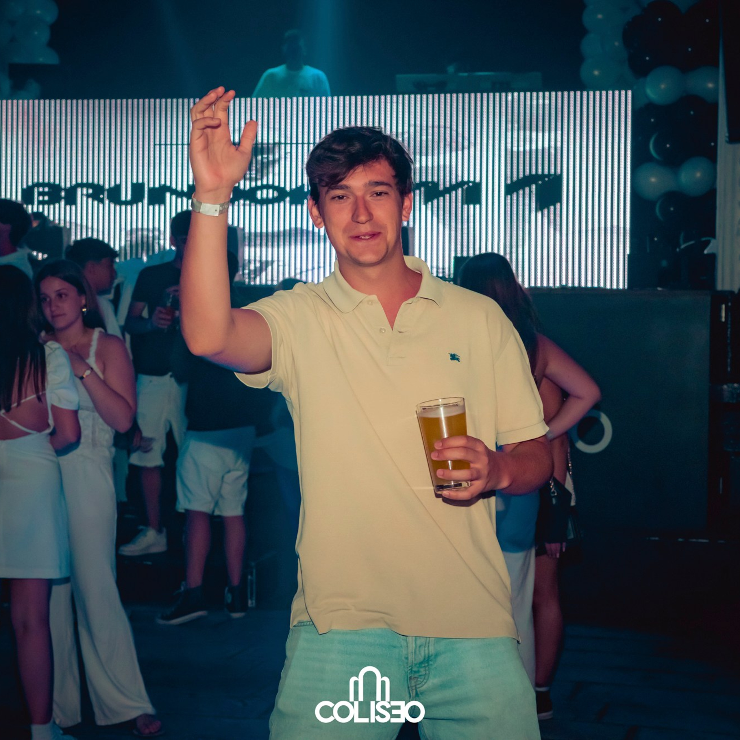 Discoteca Coliseo - Pontedeume. RabelByCris Fotógrafa en Coruña de Eventos, sesiones, mascotas