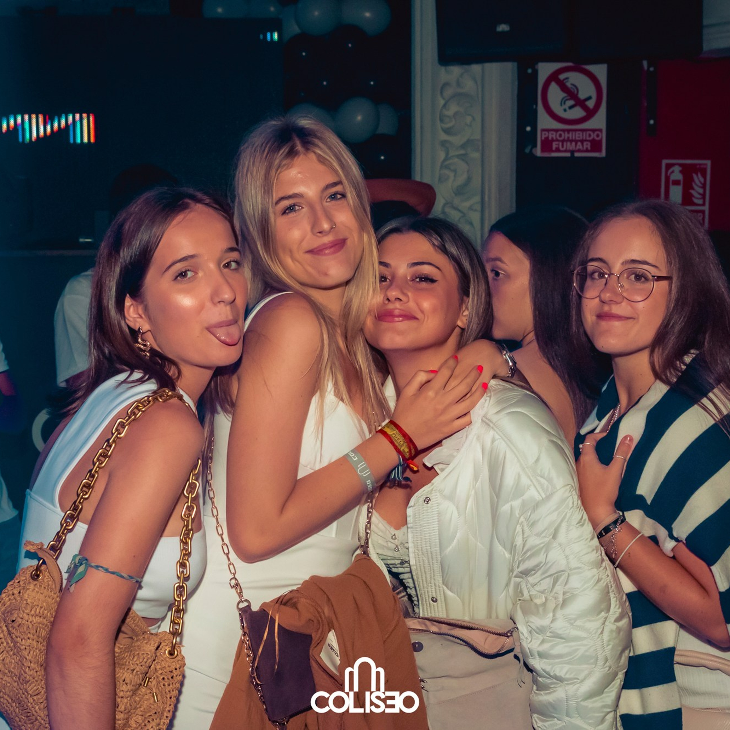 Discoteca Coliseo - Pontedeume. RabelByCris Fotógrafa en Coruña de Eventos, sesiones, mascotas