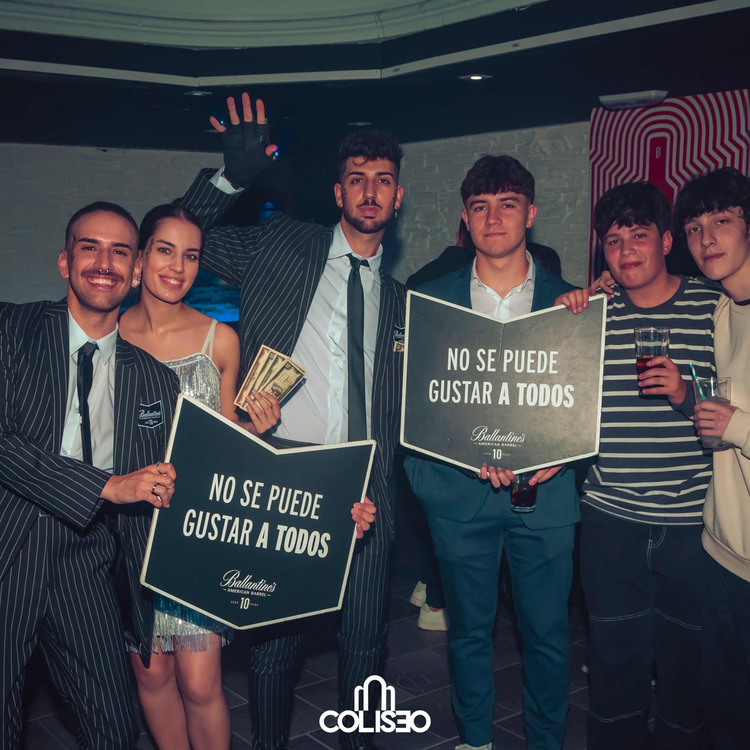 Discoteca Coliseo - Pontedeume. RabelByCris Fotógrafa en Coruña de Eventos, sesiones, mascotas