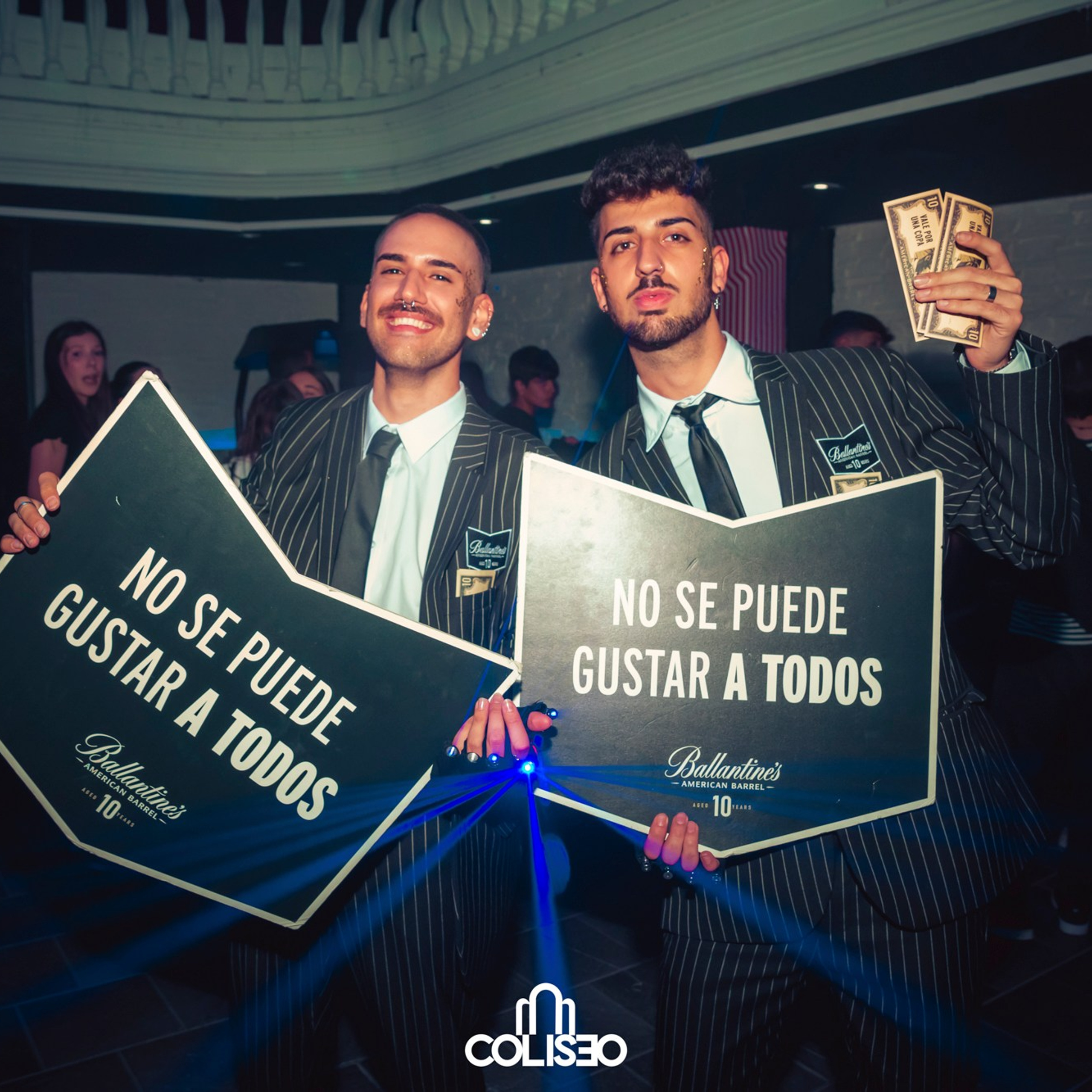 Discoteca Coliseo - Pontedeume. RabelByCris Fotógrafa en Coruña de Eventos, sesiones, mascotas