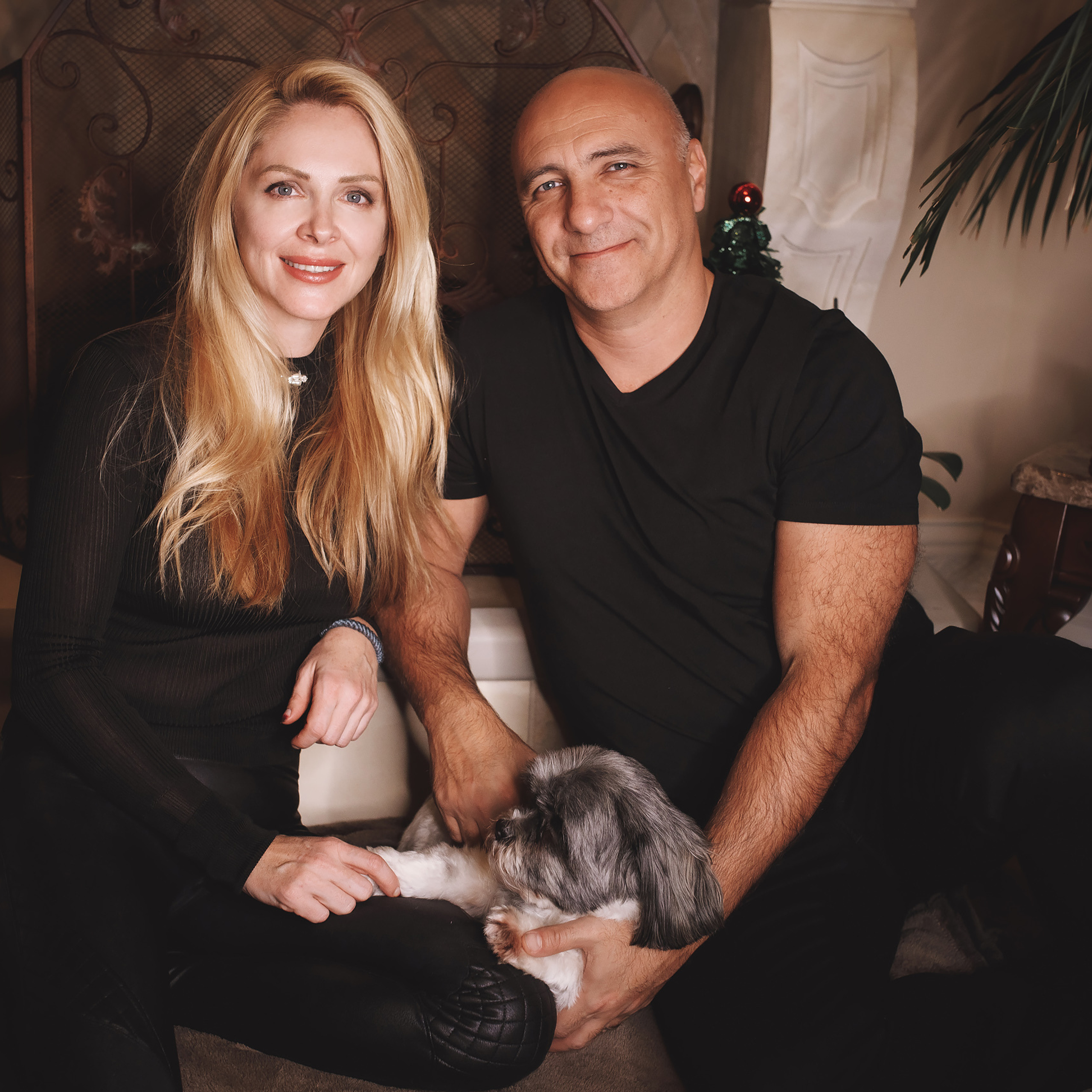 12.05.2019 Christmas Family Photoshoot